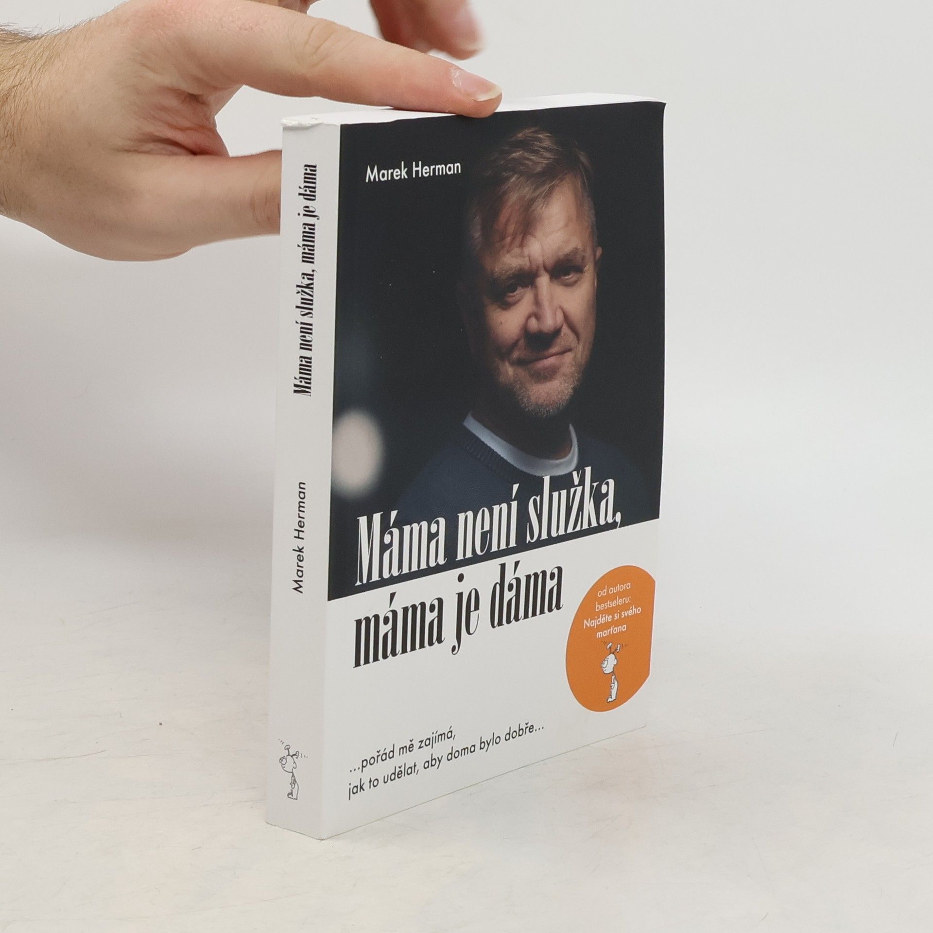 Máma není služka, máma je dáma