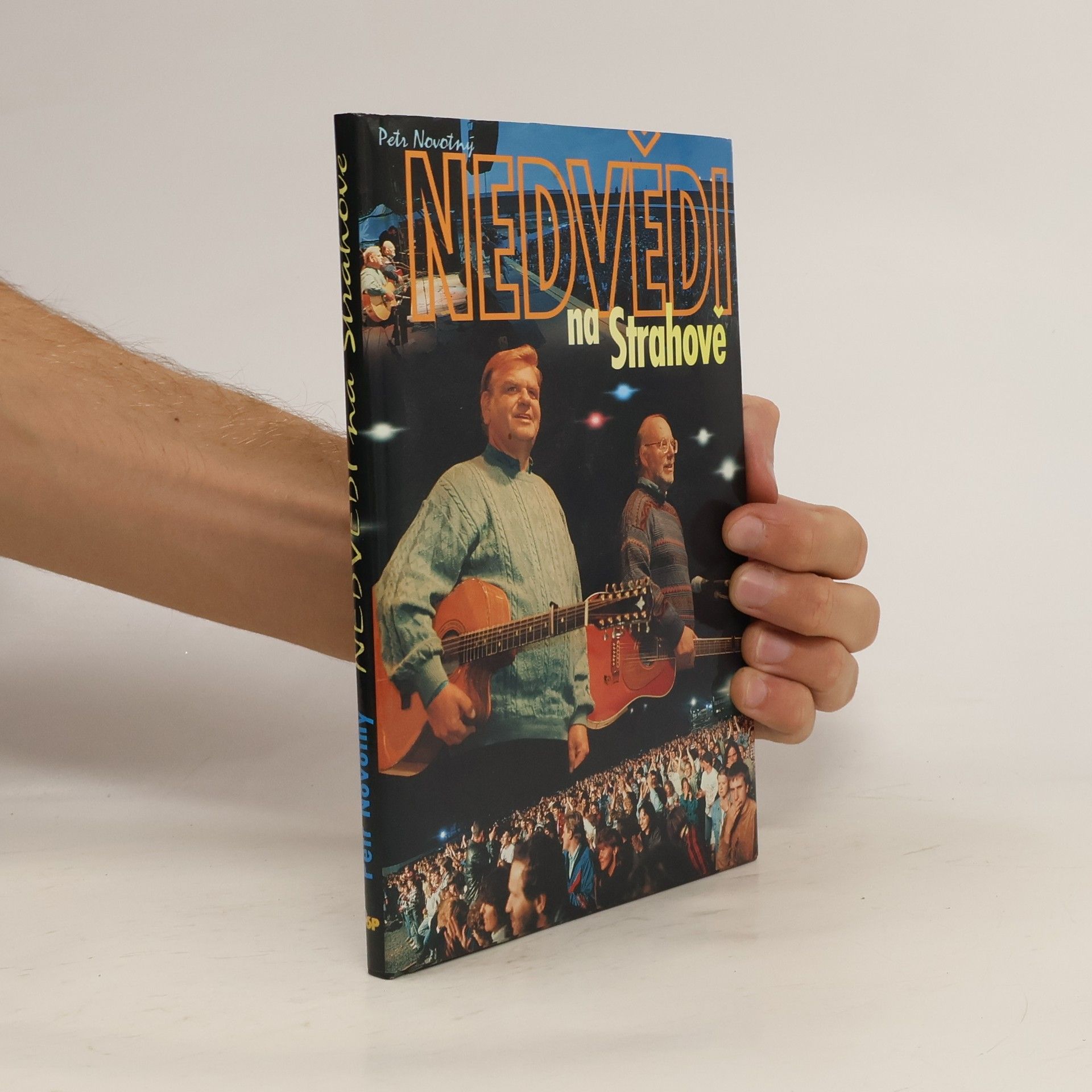Petr Novotný Nedvědi na Strahově