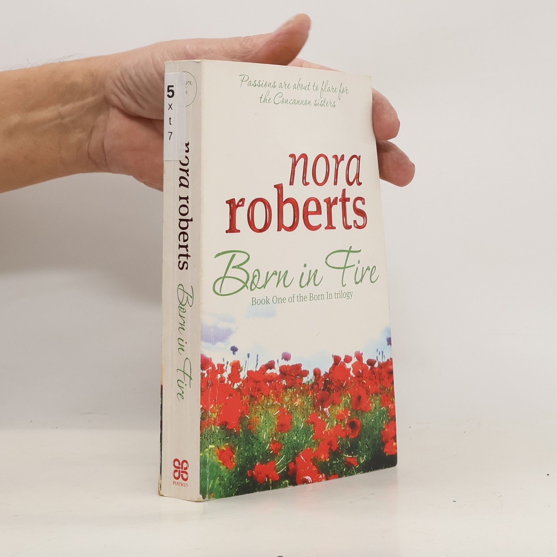 Nora Roberts Born in fire
