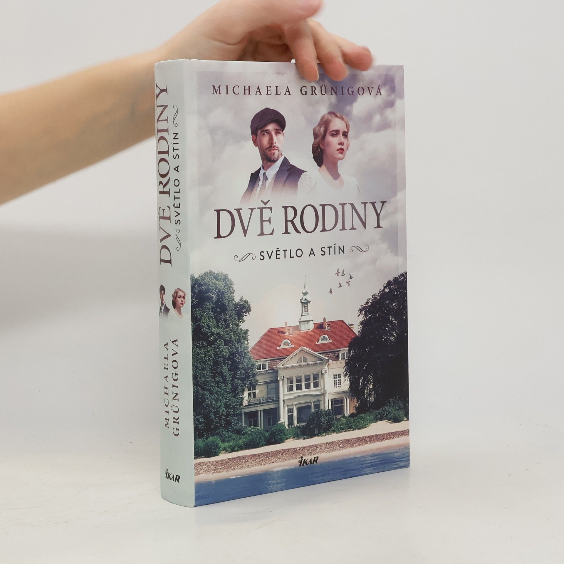 Dvě rodiny. Světlo a stín