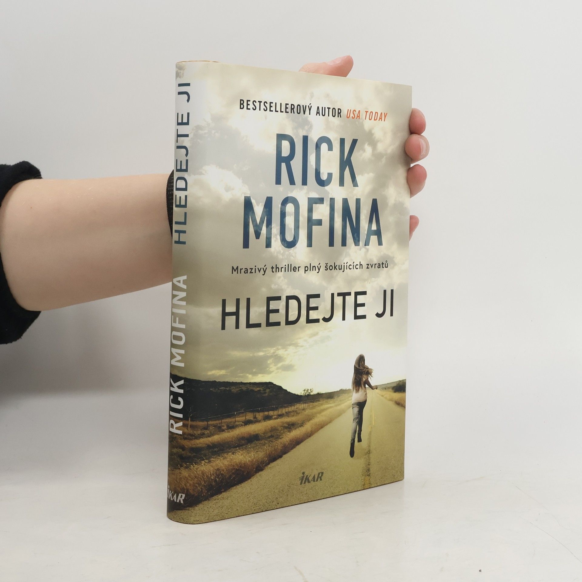 Rick Mofina Hledejte ji