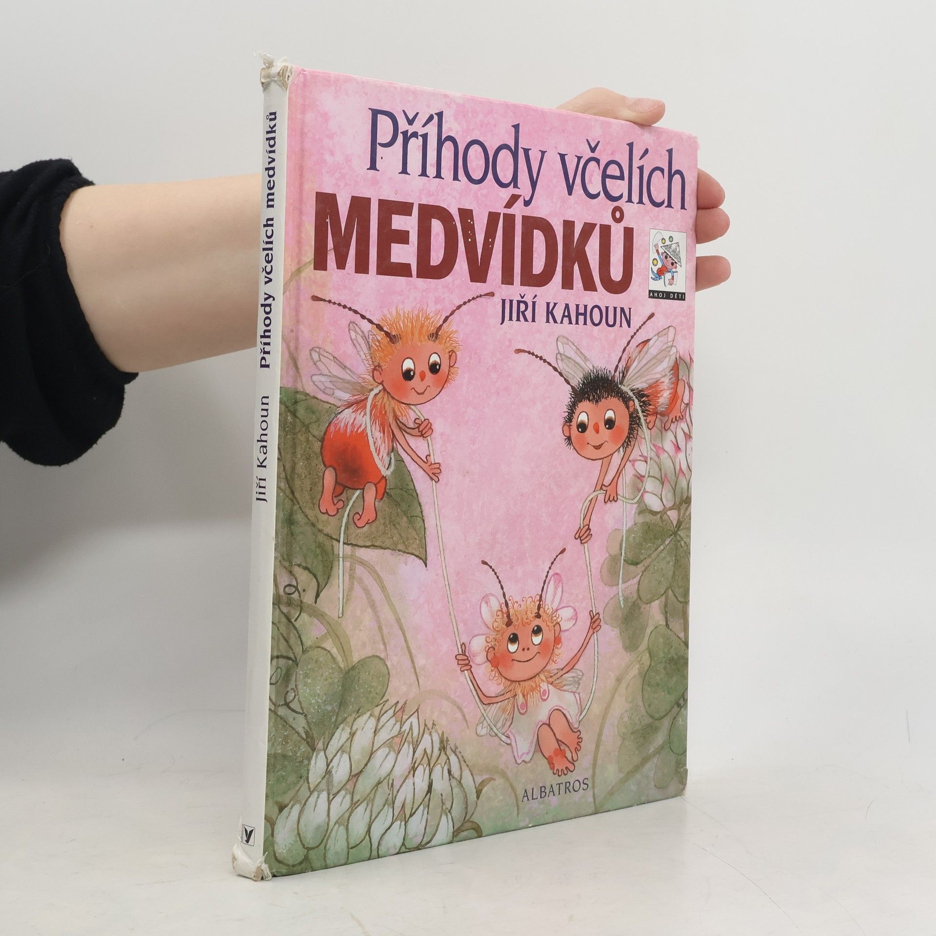 Příhody včelích medvídků