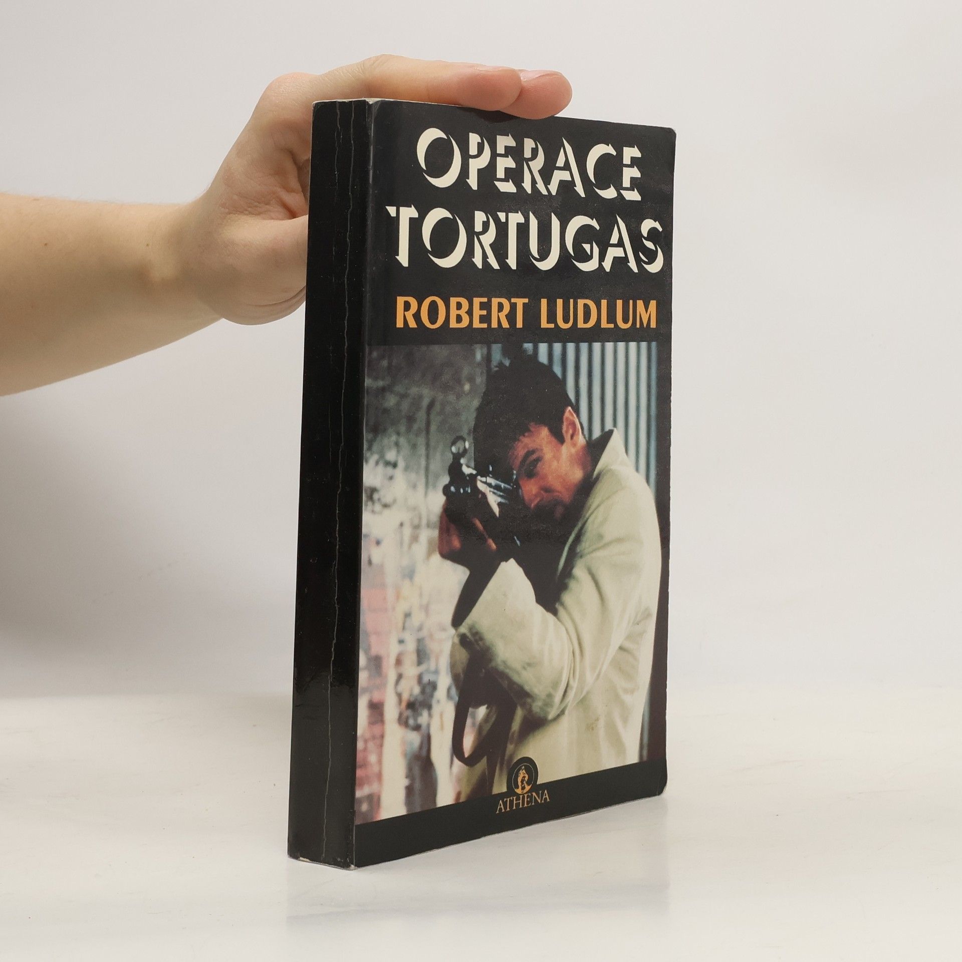 Robert Ludlum Operace Tortugas