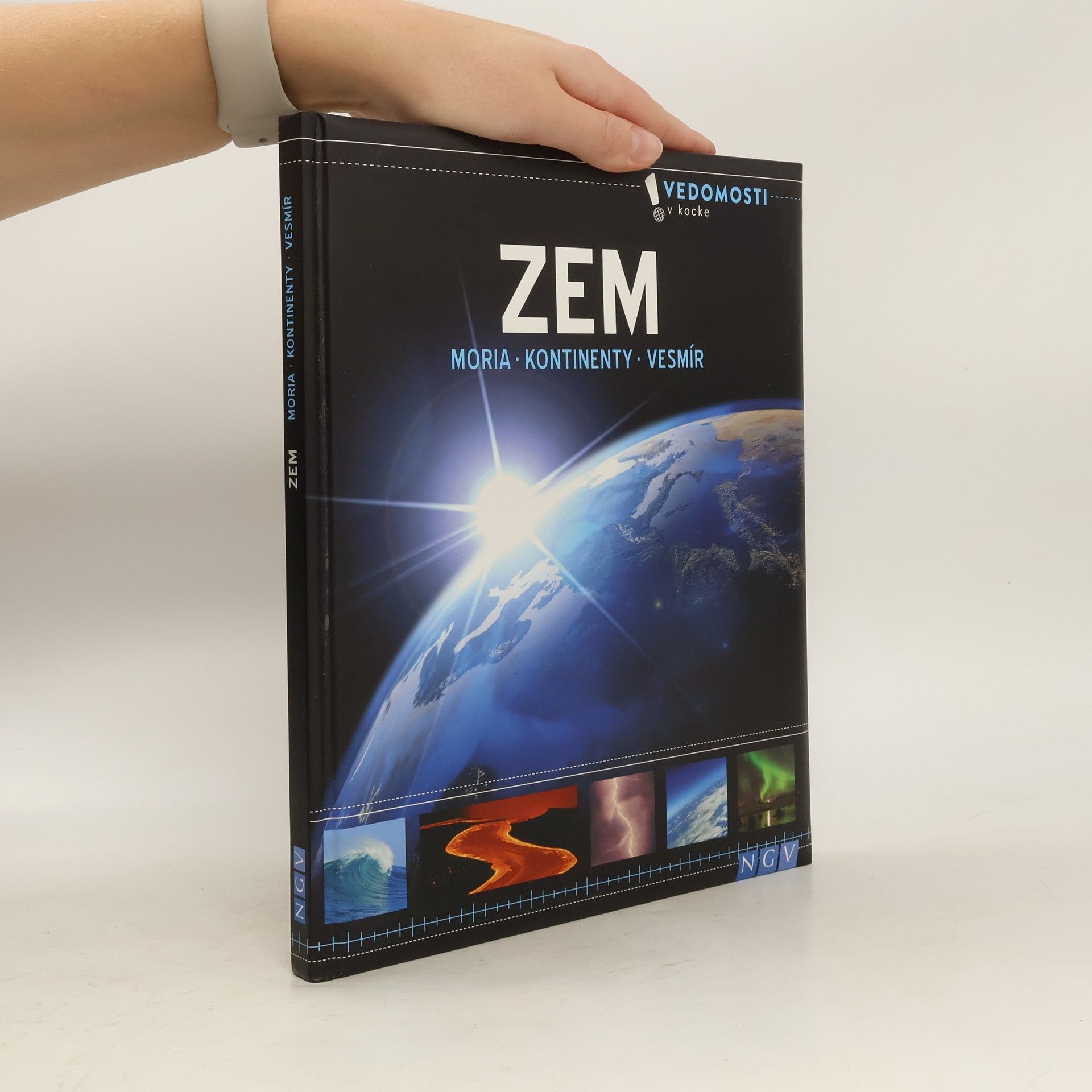 Autorenkollektiv Zem. Moria, kontinenty, vesmír