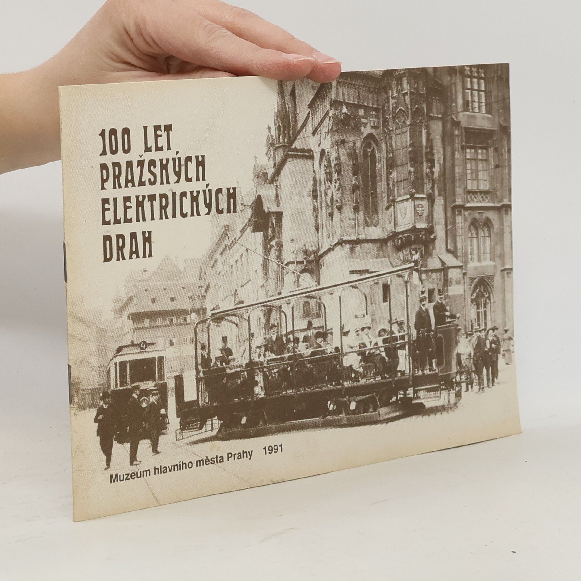 100 let pražských elektrických drah