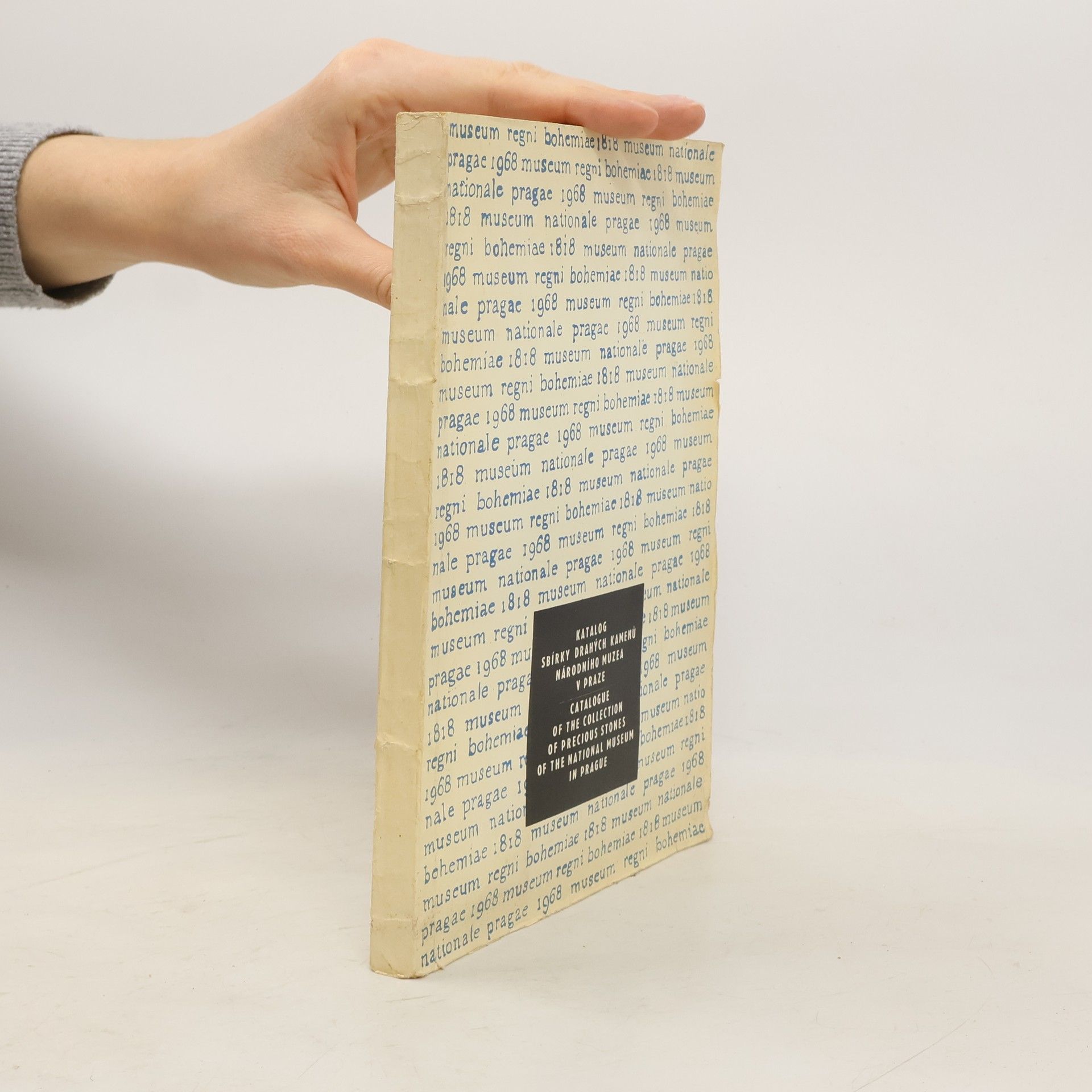 Katalog sbírky drahých kamenů Národního muzea v Praze