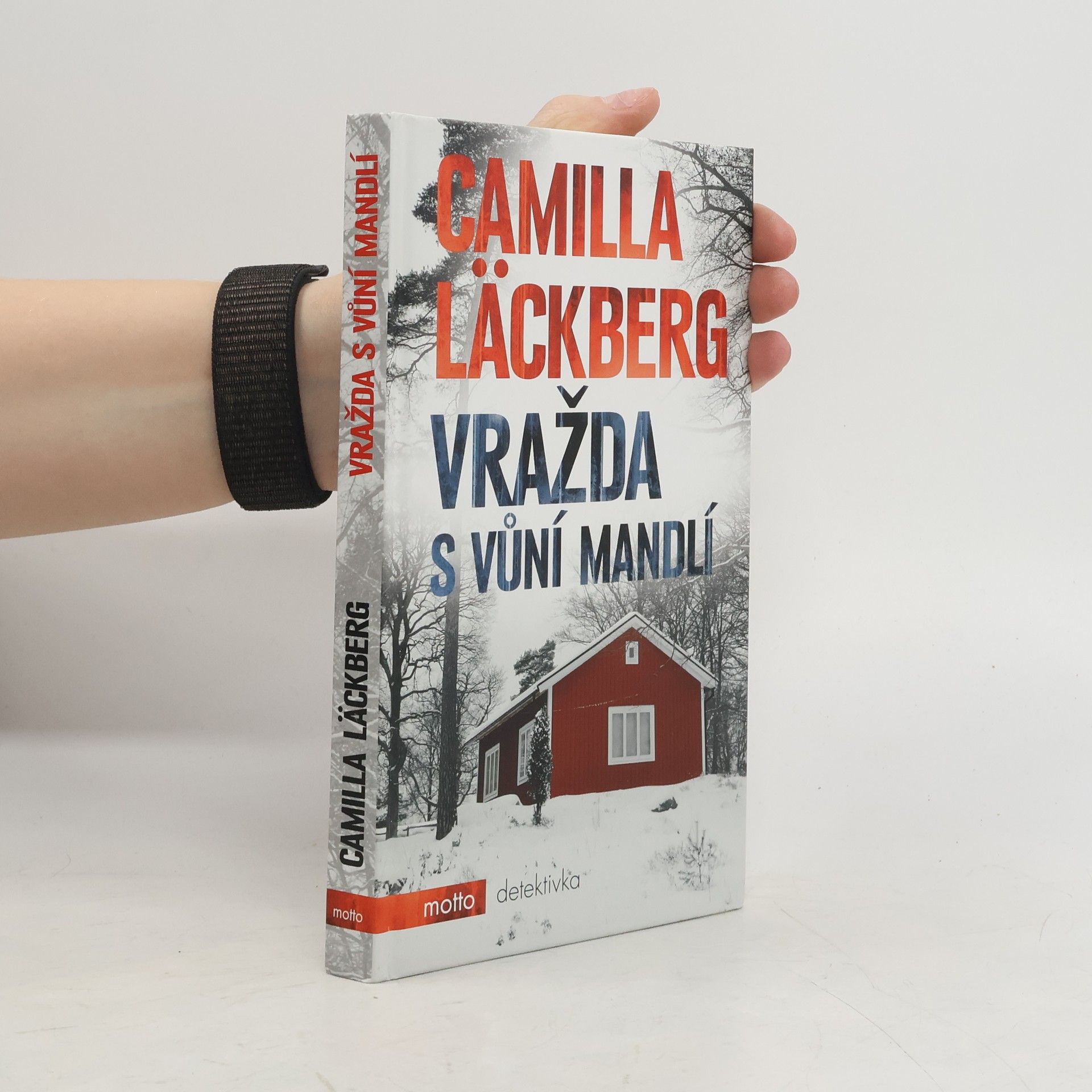 Camilla Läckberg Vražda s vůní mandlí