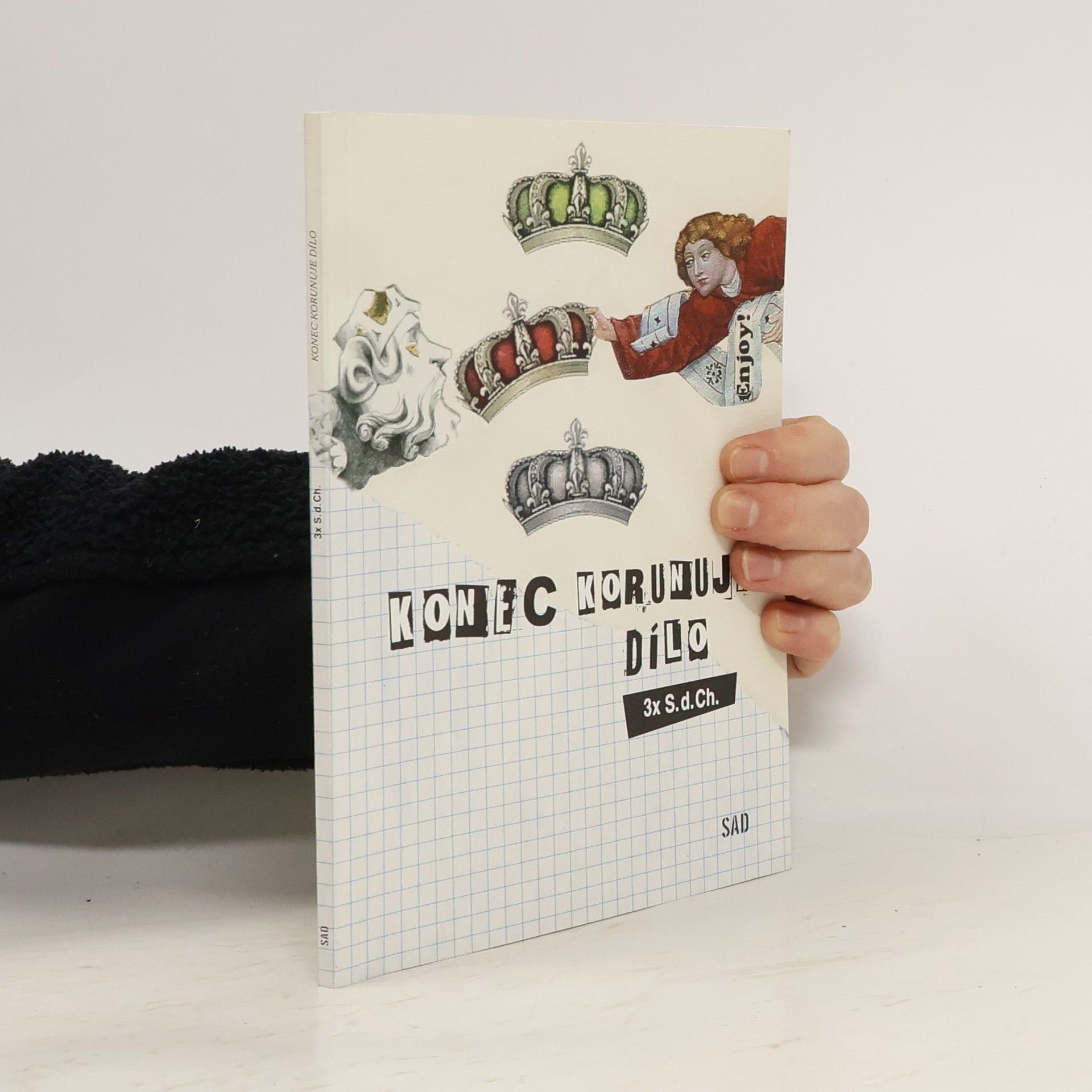 Kolektiv autorů Konec korunuje dílo