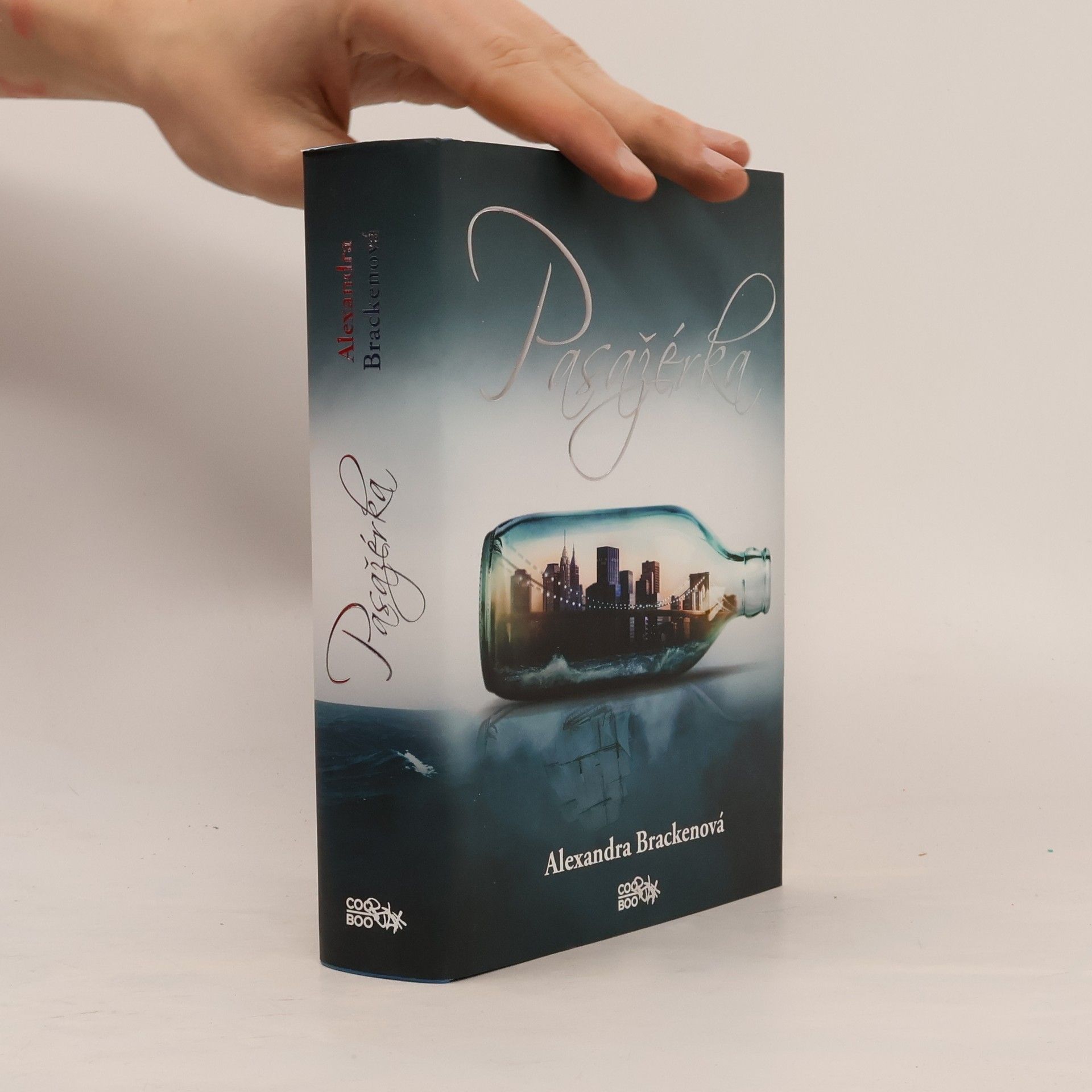 Alexandra Bracken Pasažérka