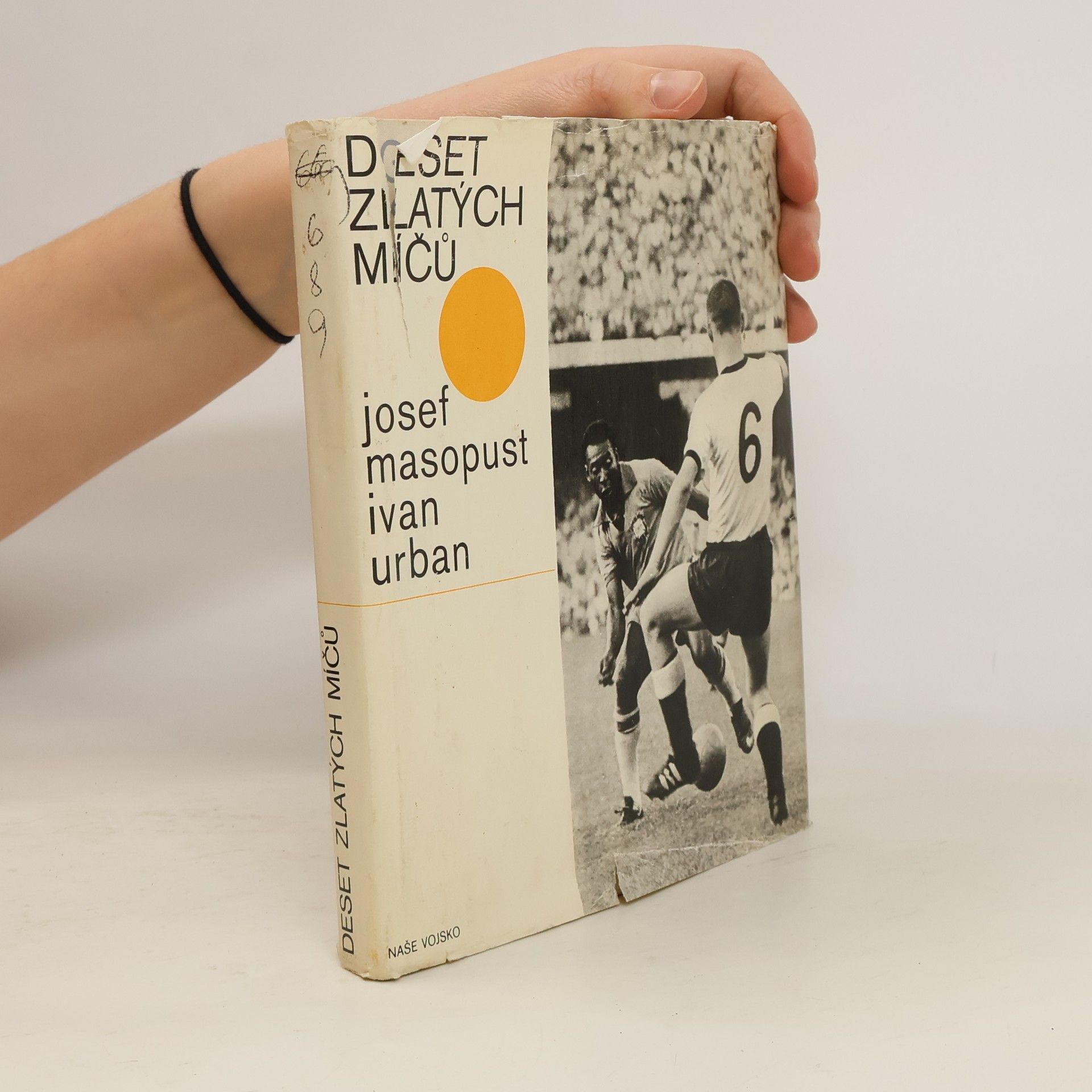 Deset zlatých míčů