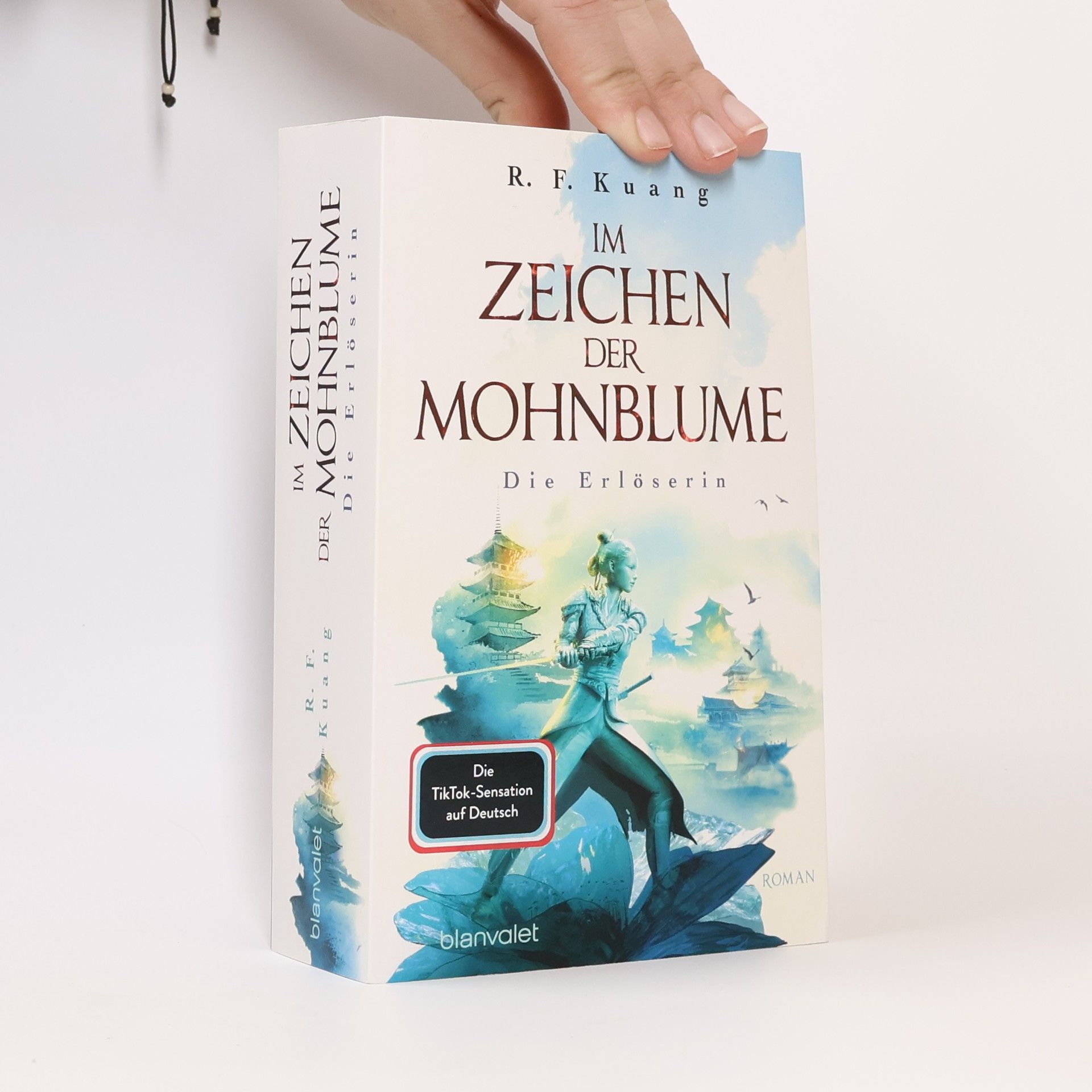 Rebecca Kuang Im Zeichen der Mohnblume. Die Erlöserin