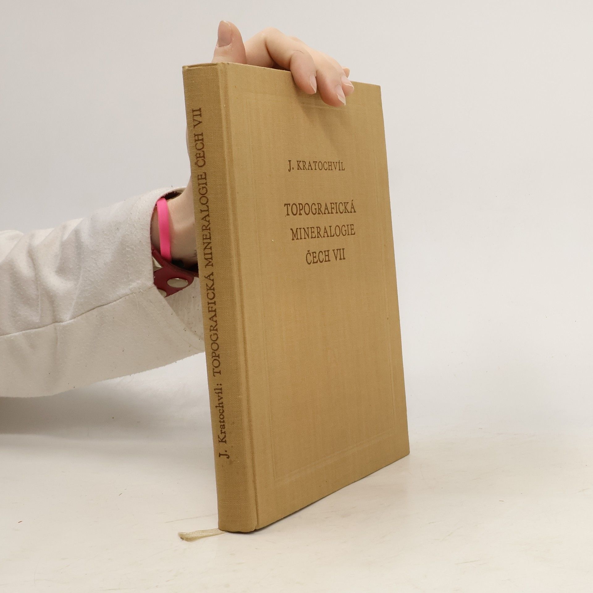 Josef Kratochvíl Topografická mineralogie VII