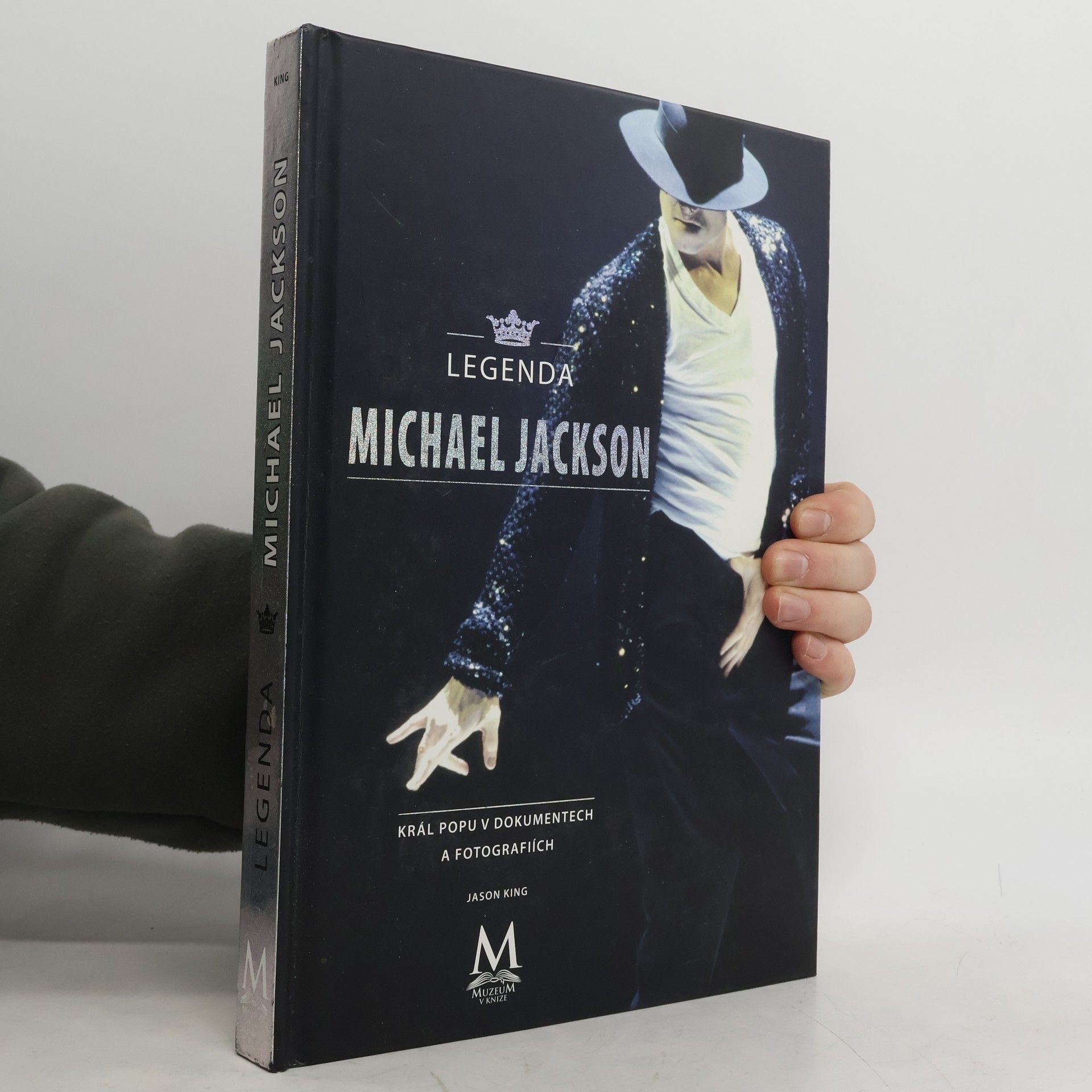 Legenda Michael Jackson - král popu v dokumentech a fotografiích