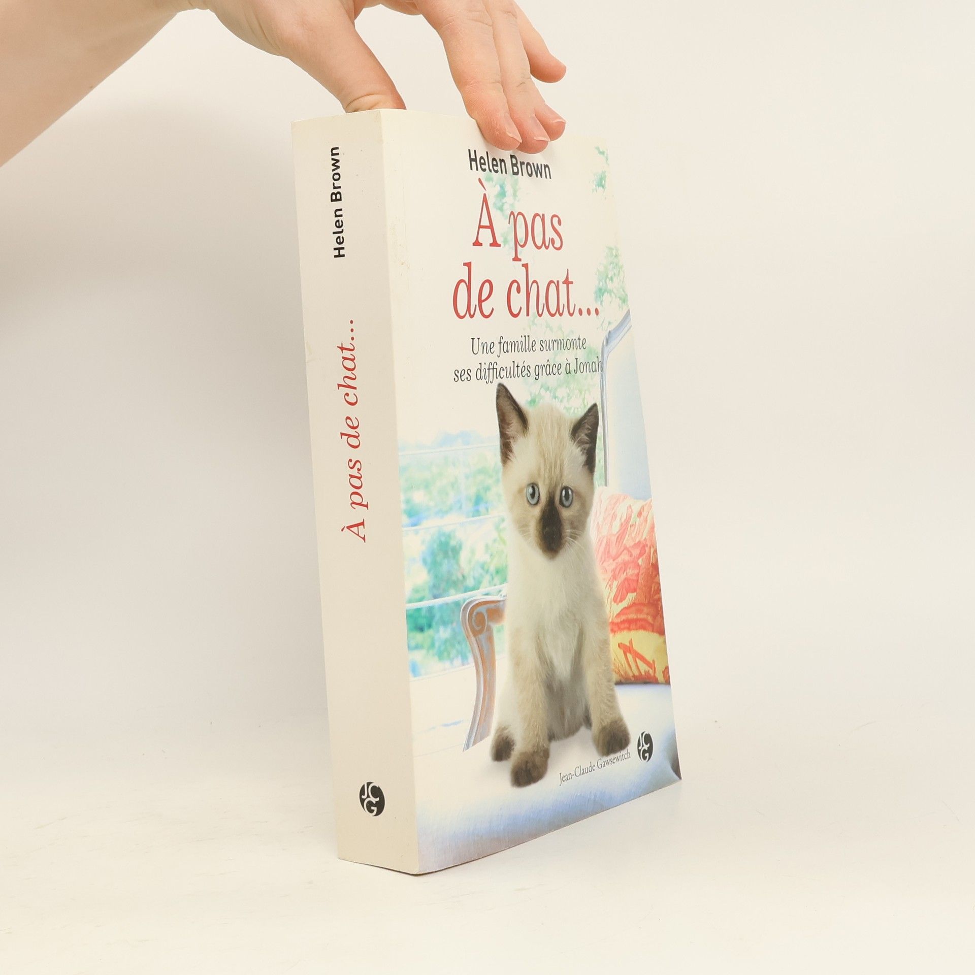 Helen Brown À pas de chat