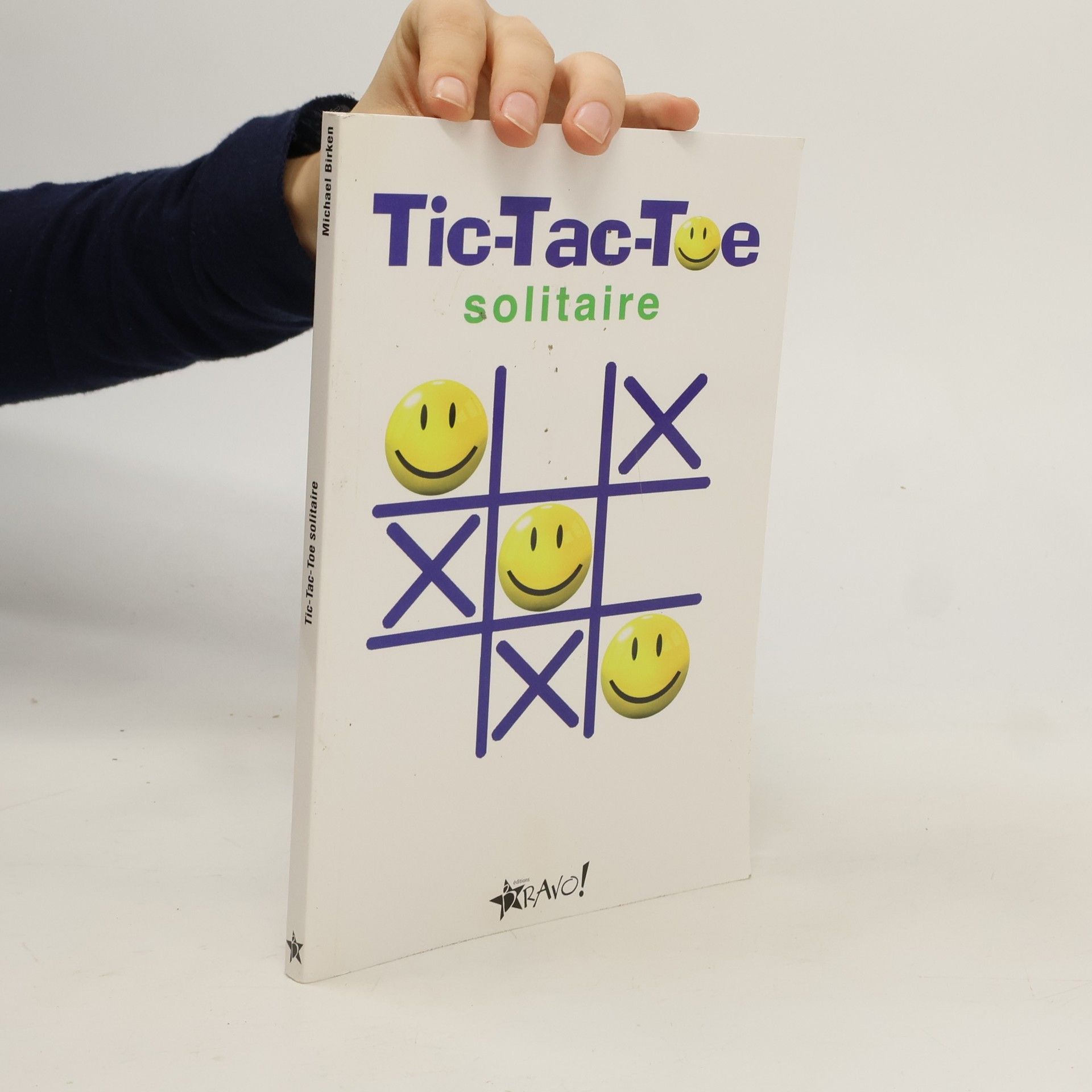 Tic-Tac-Toe Solitaire