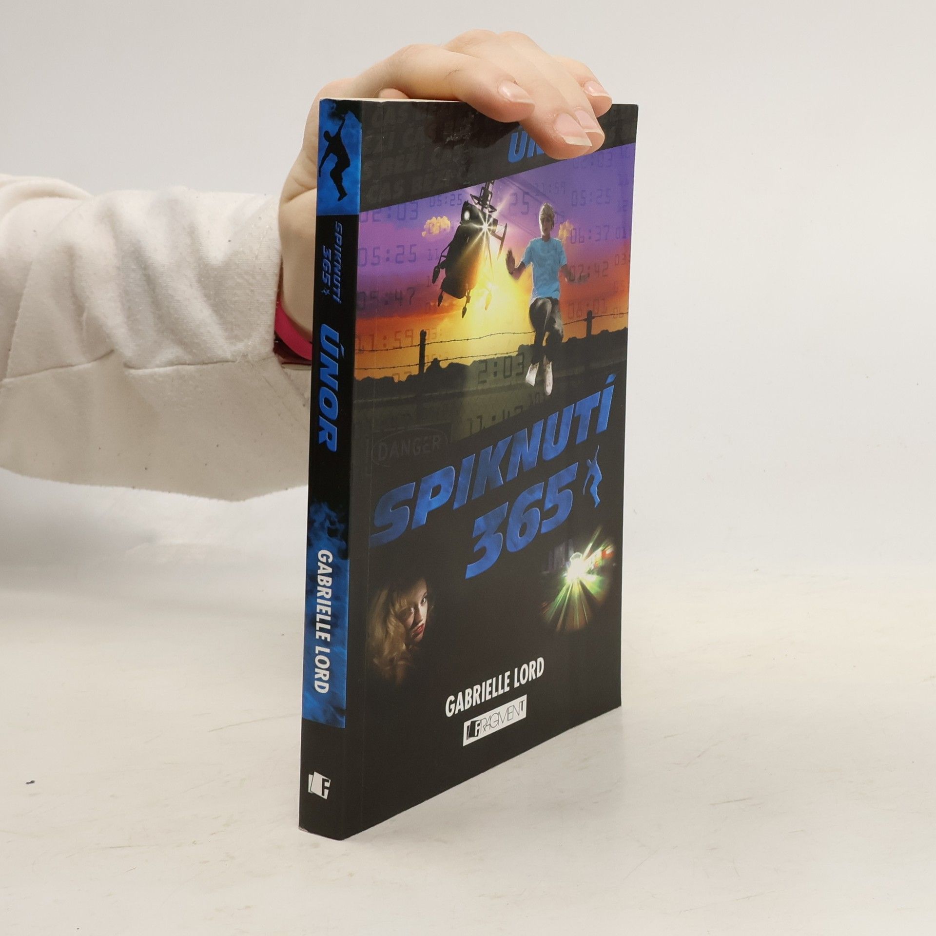 Gabrielle Lord Spiknutí 365. Únor