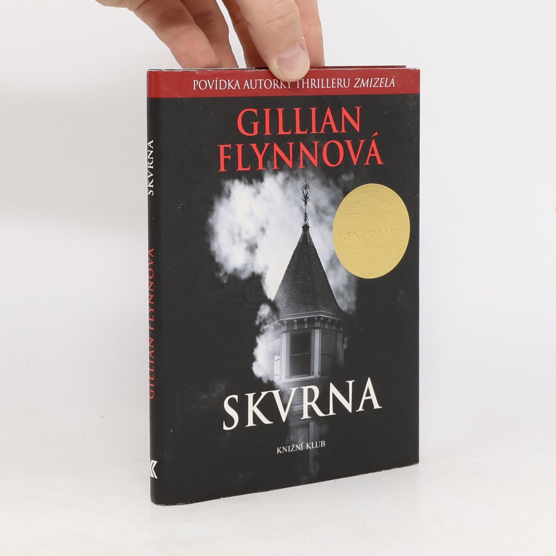 Gillian Flynn Skvrna