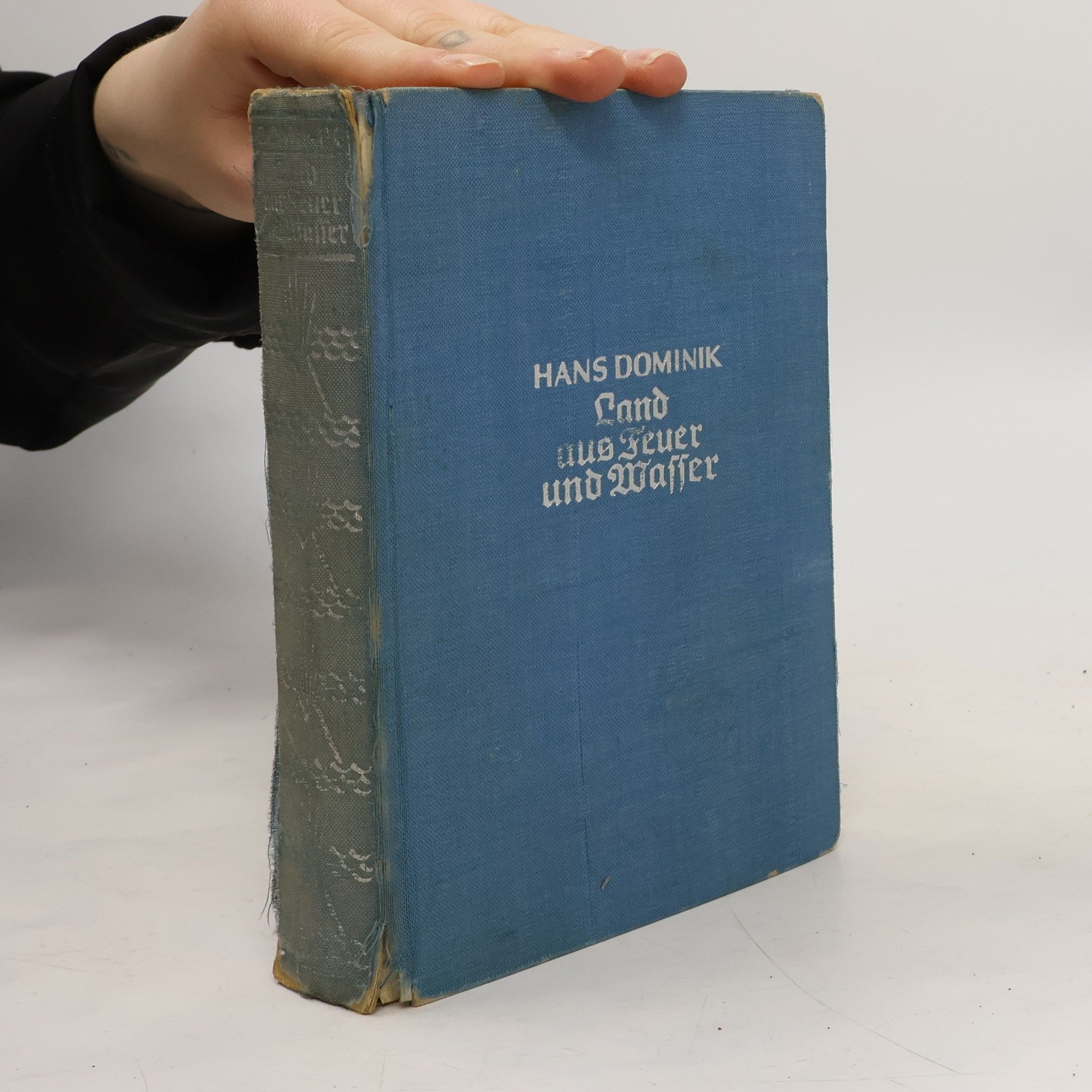 Land aus Feuer und Wasser