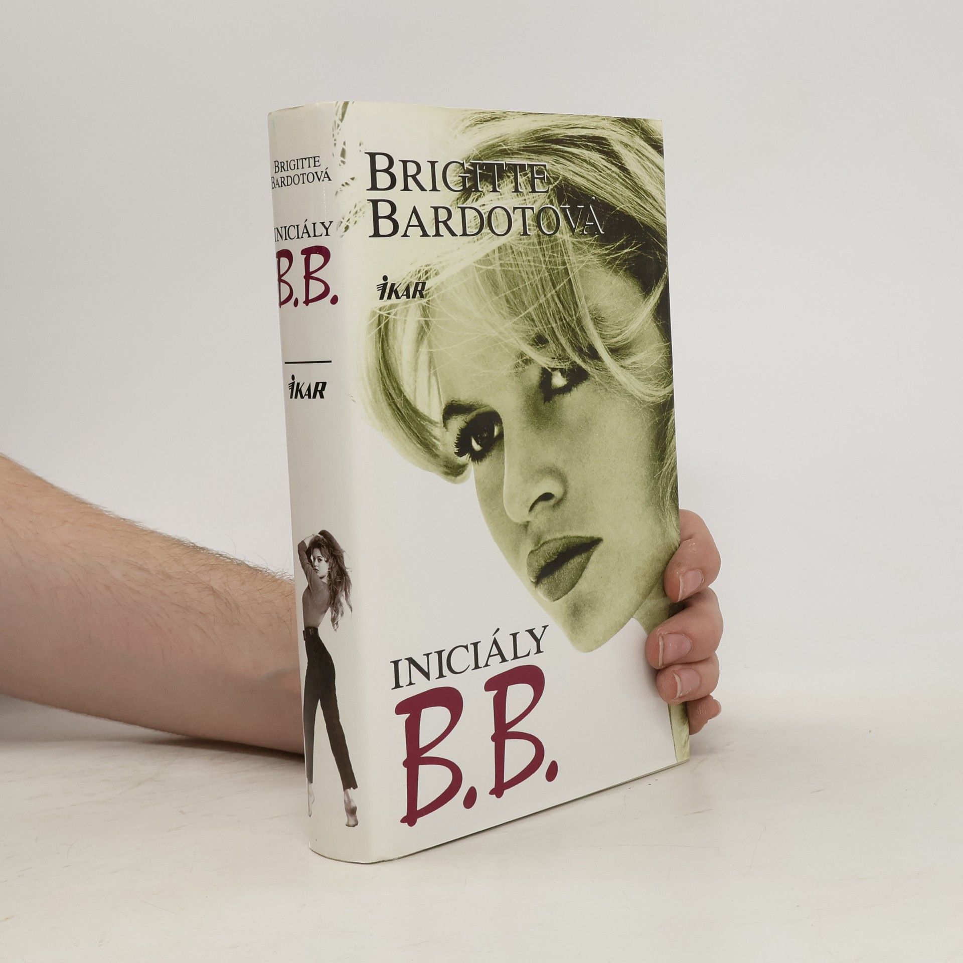 Brigitte Bardotová Iniciály B.B.