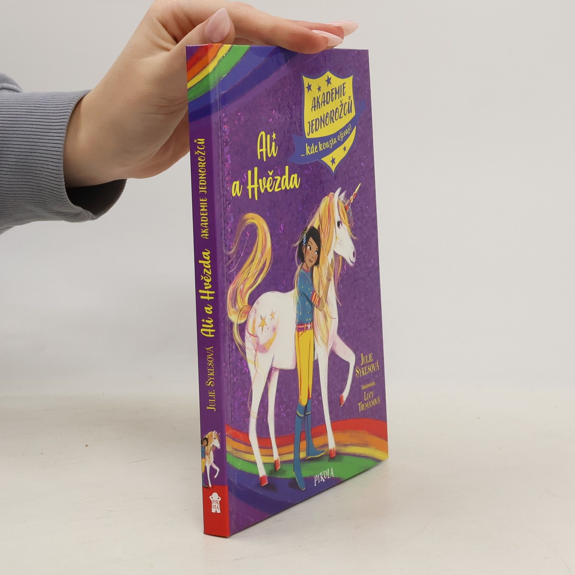 Julie Sykes Ali a Hvězda