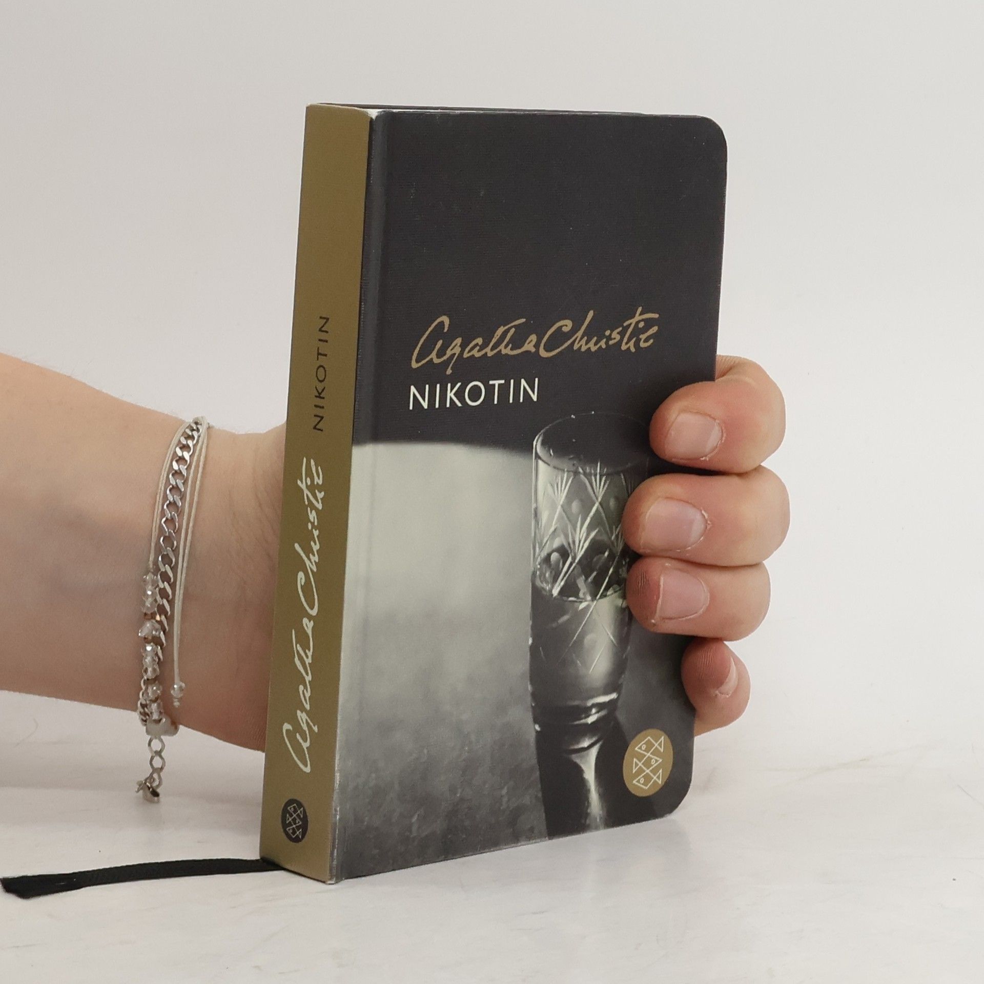 Nikotin. Hercule Poirot Band 10