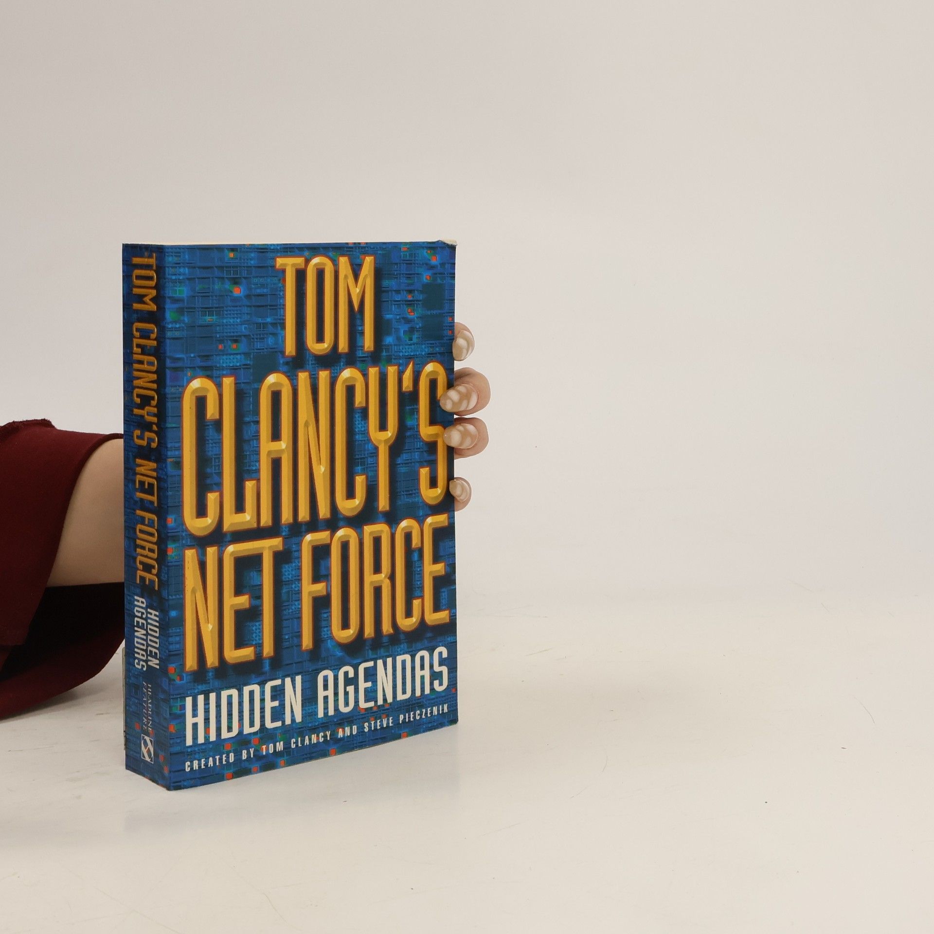 Tom Clancy Net Force. Hidden agendas