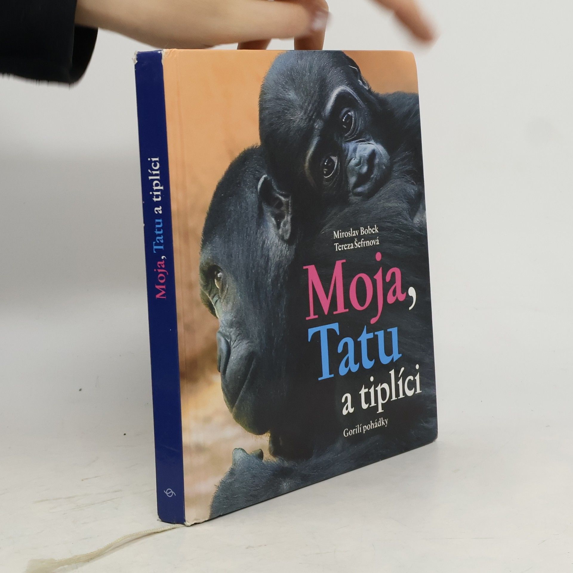 Moja, Tatu a tiplíci. Gorilí pohádky