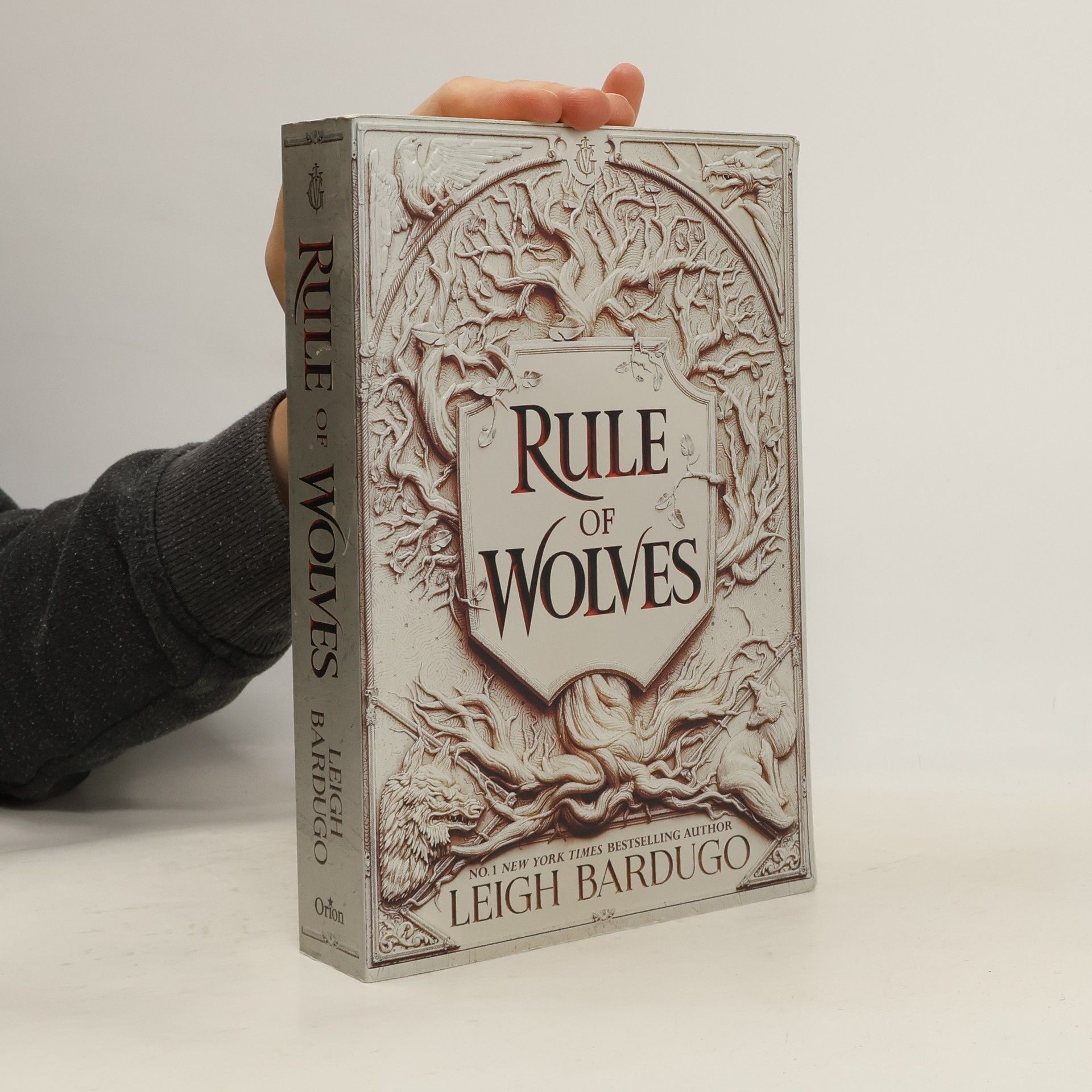Leigh Bardugo Rule of wolves