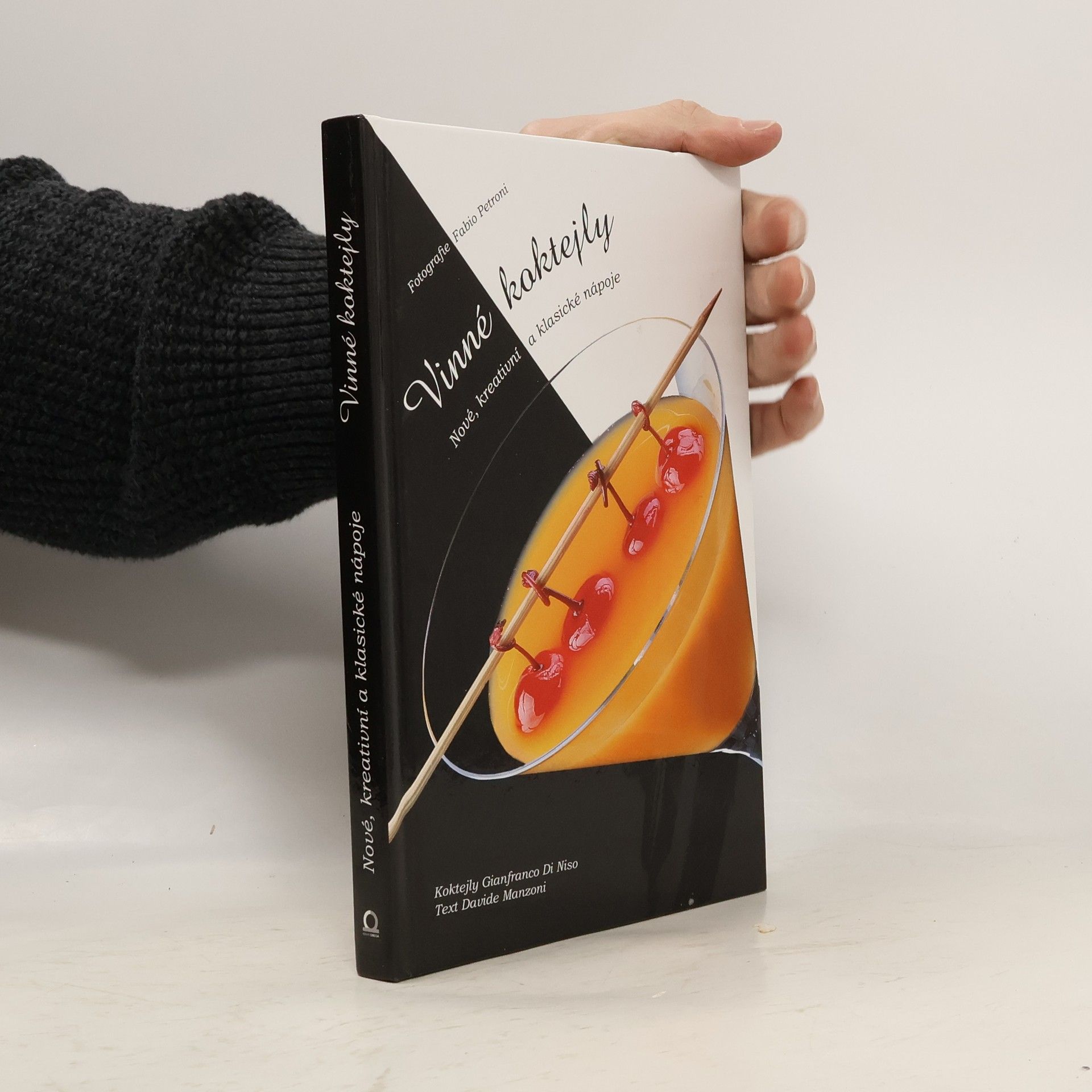 Vinné koktejly. Nové, kreativní a klasické nápoje