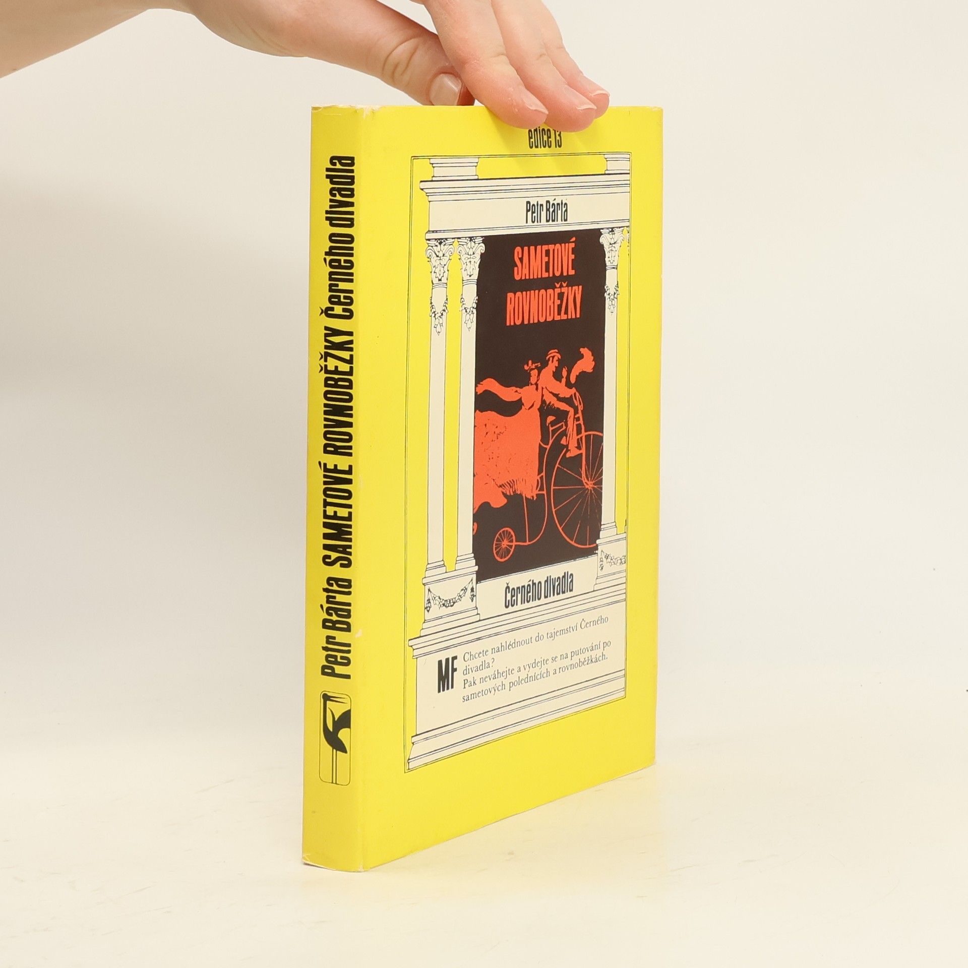 Sametové rovnoběžky Černého divadla