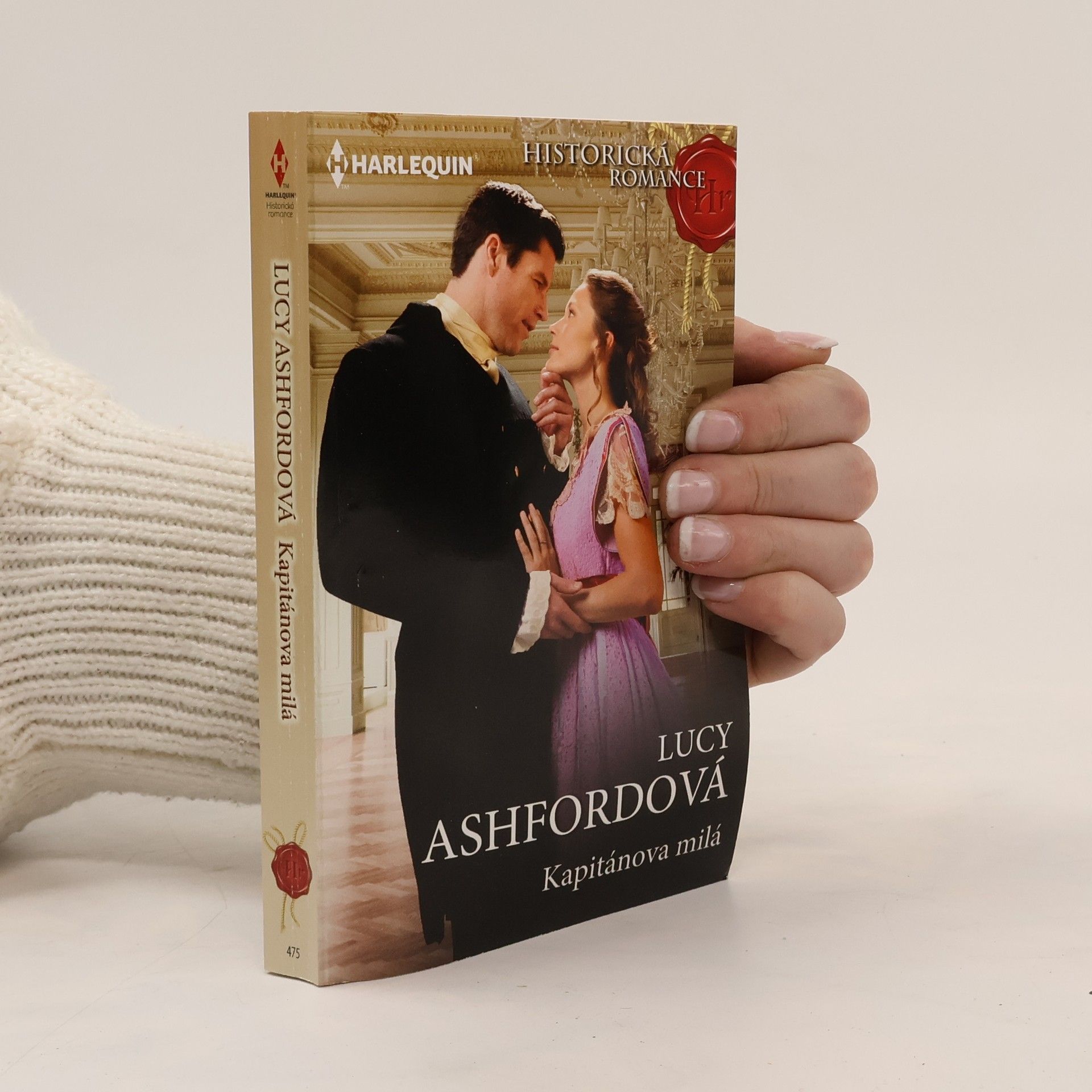 Lucy Ashford Kapitánova milá