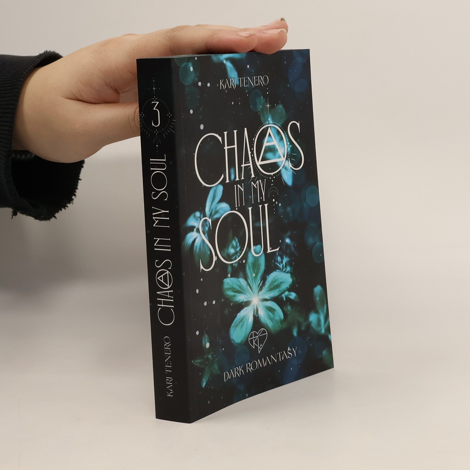 Kari Tenero Chaos in My Soul 3