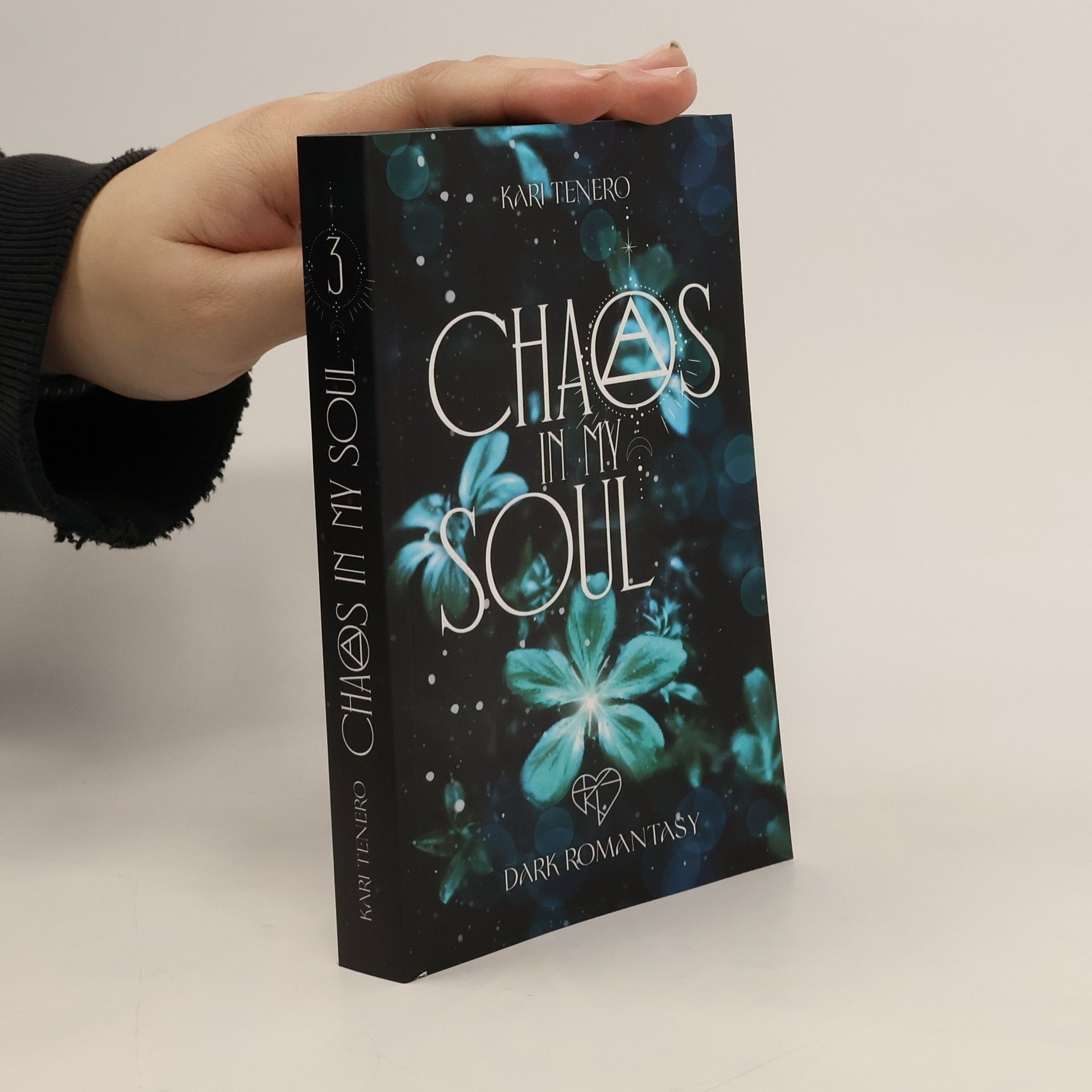 Kari Tenero Chaos in My Soul 3