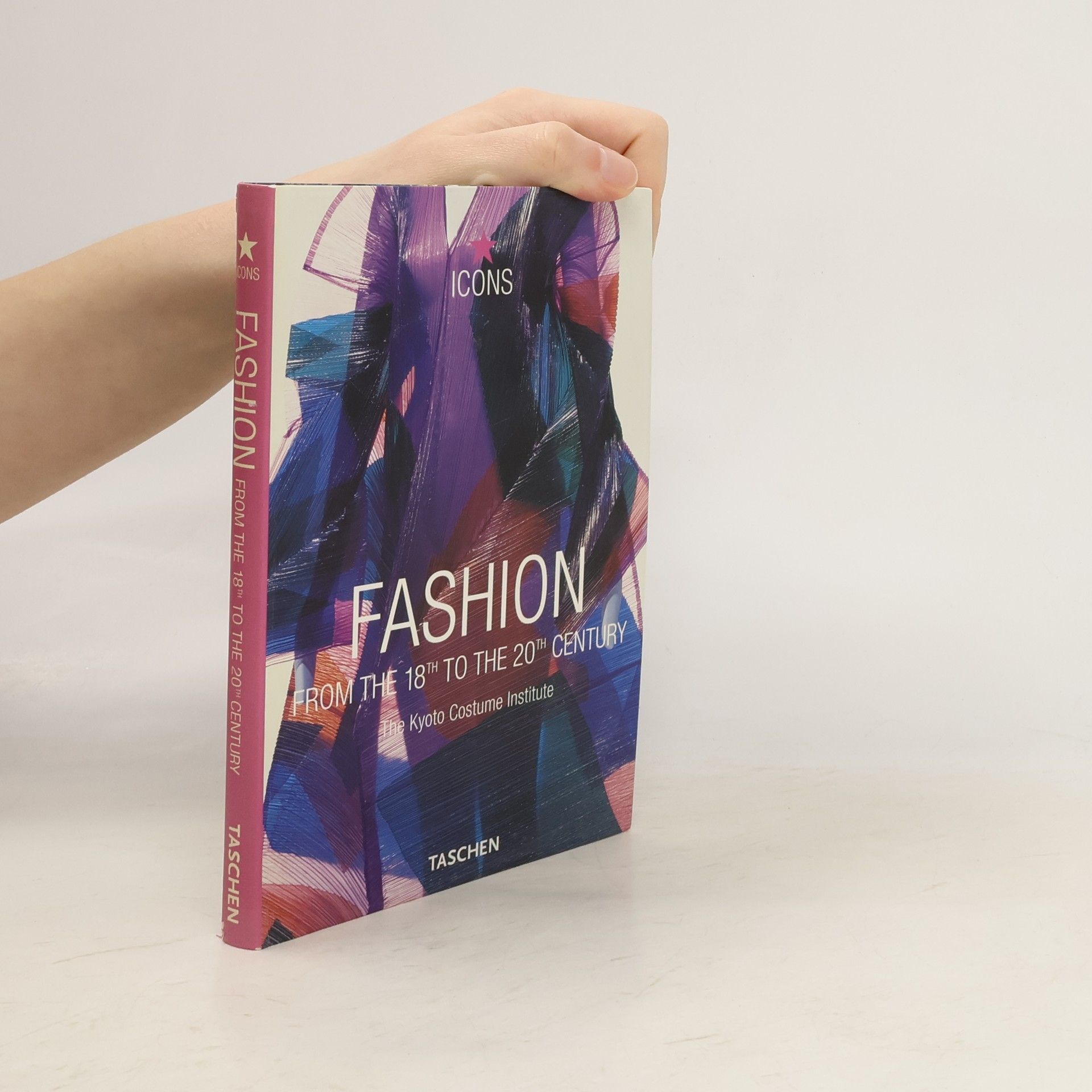 Akiko Fukai Fashion: From the 18th to the 20th Century