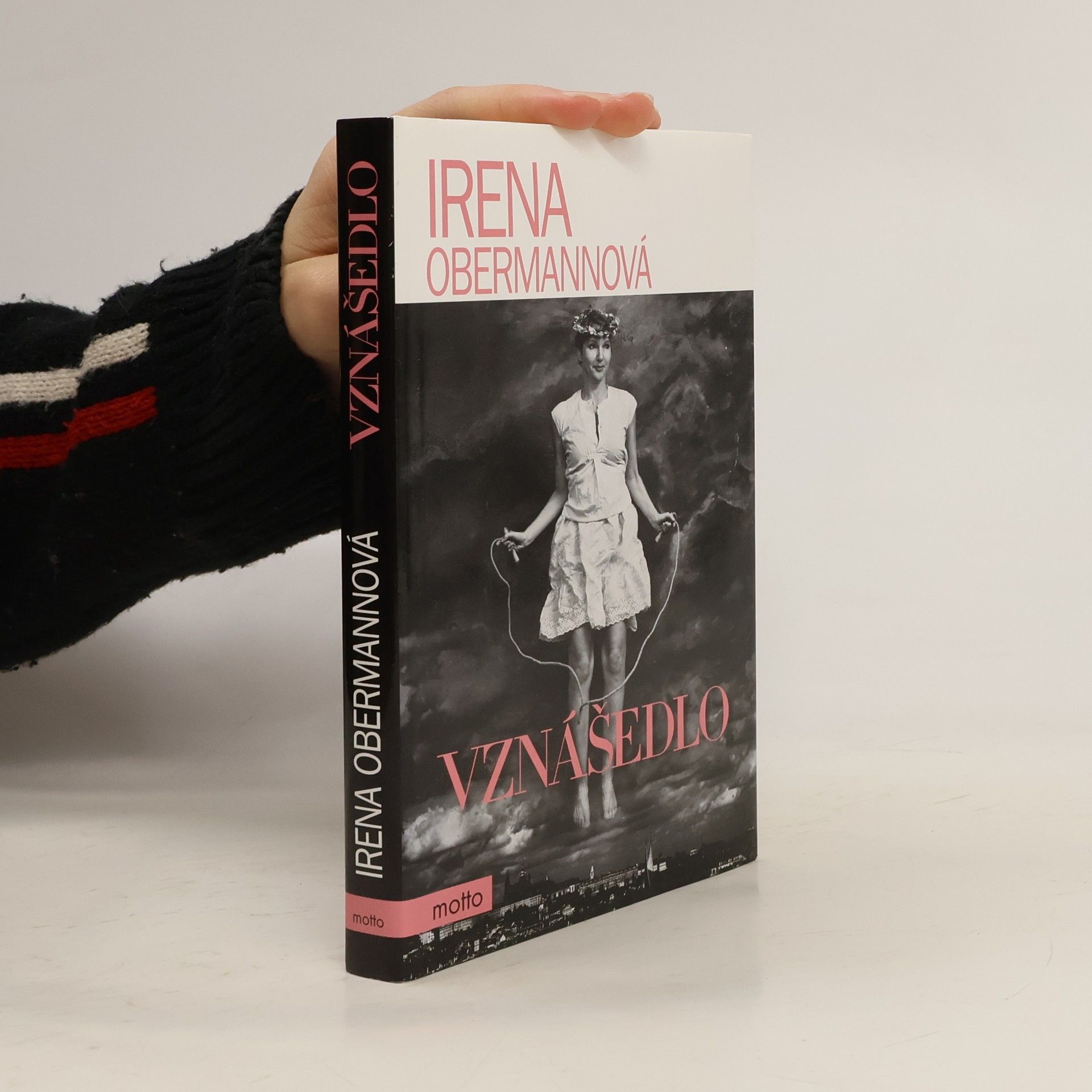 Irena Obermannová Vznášedlo