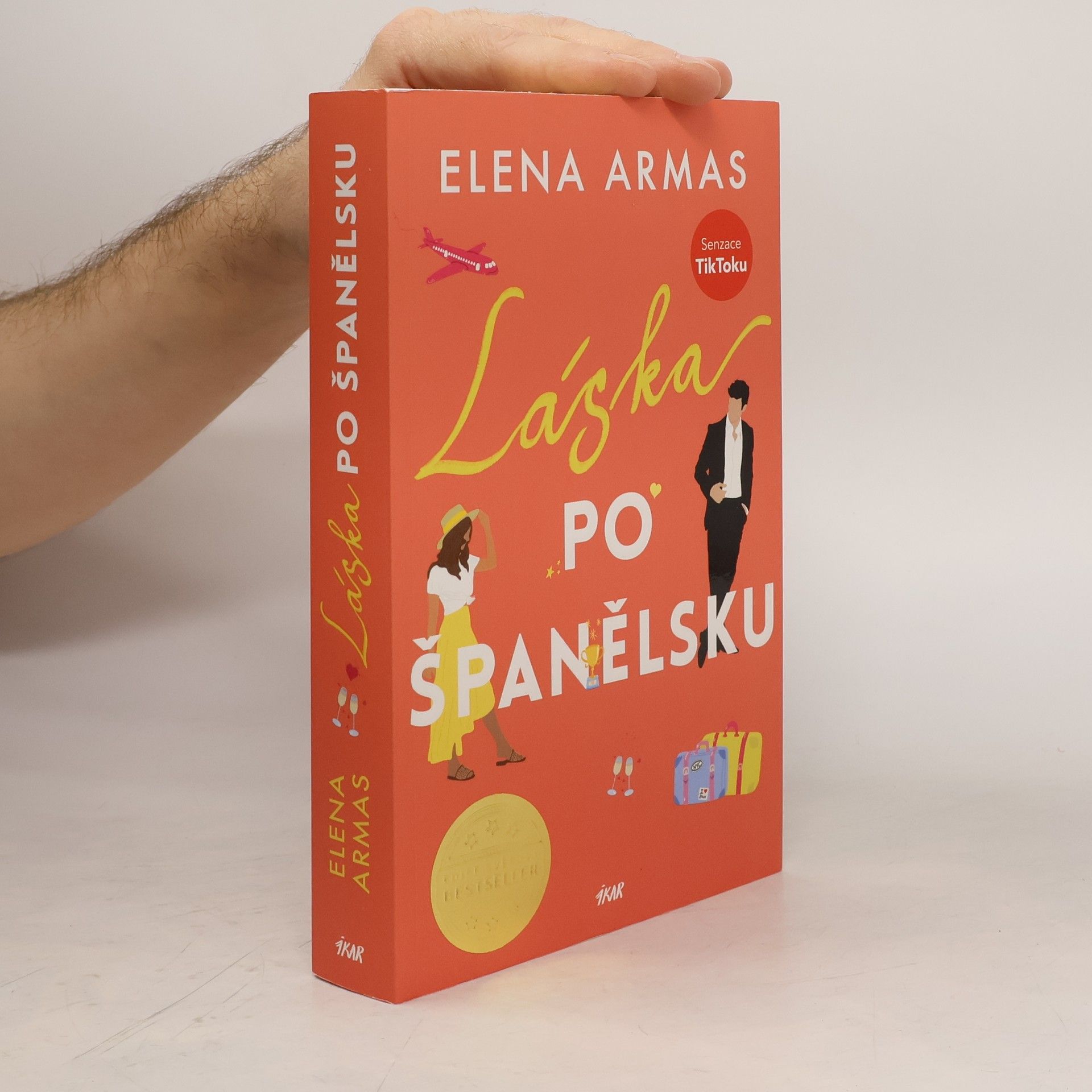 Elena Armas Láska po španělsku