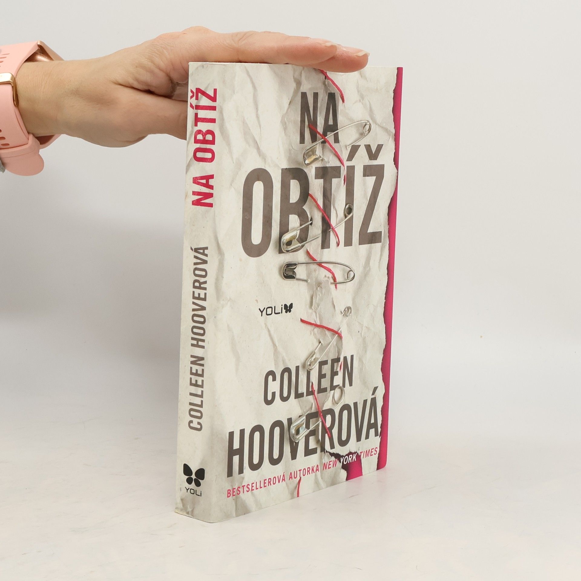 Colleen Hoover Na obtíž