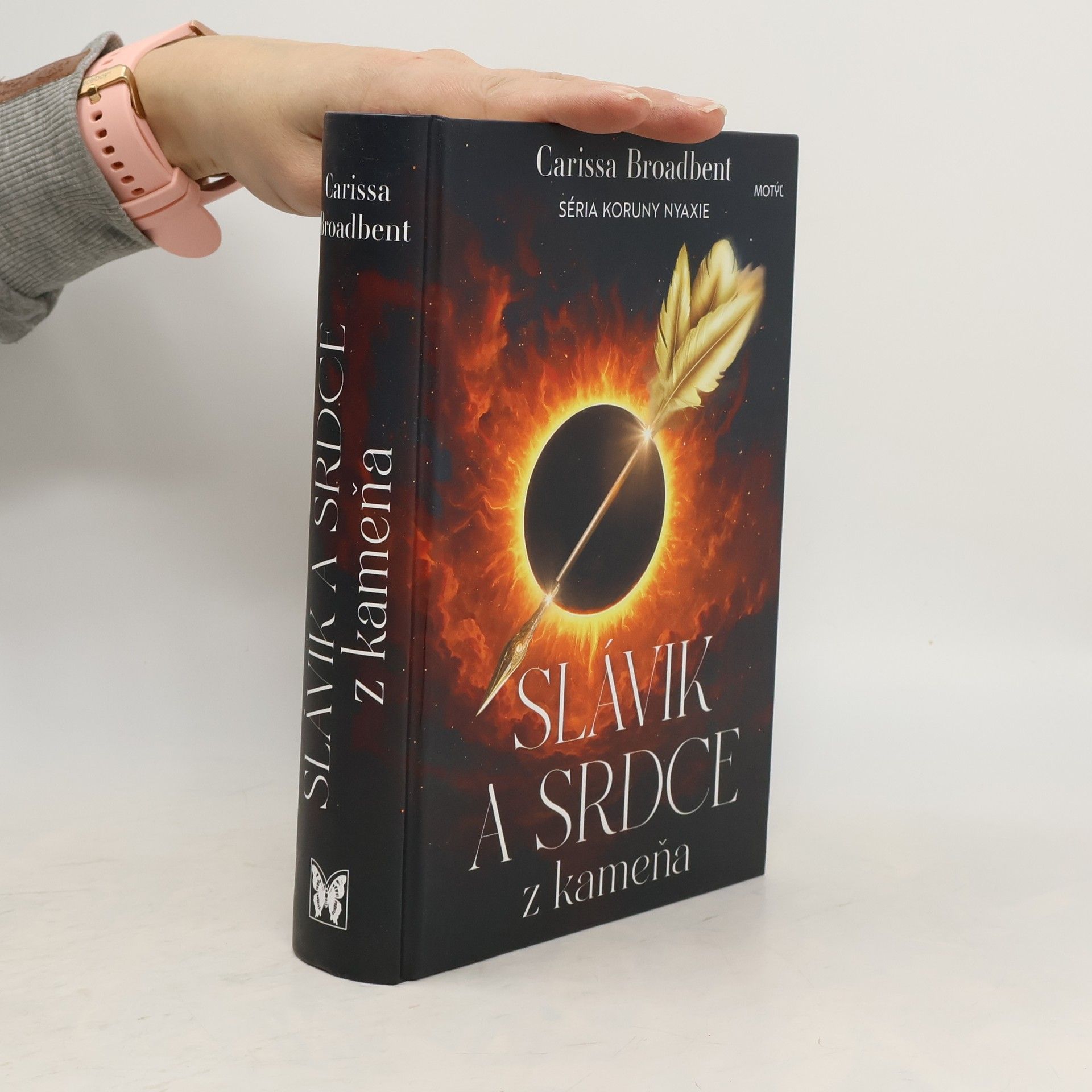 Slávik a srdce z kameňa