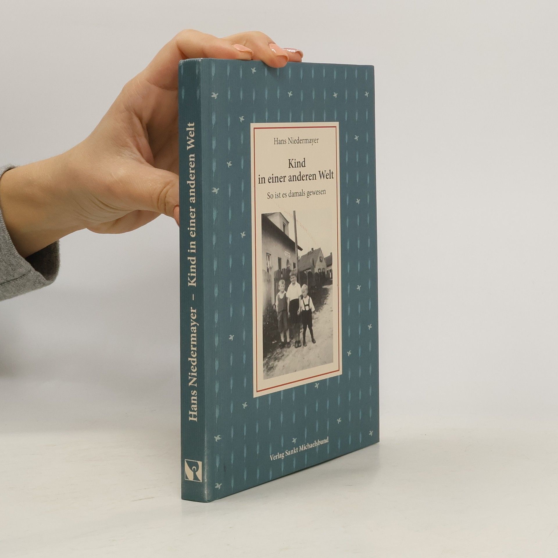 Hans Niedermayer Kind in einer anderen Welt