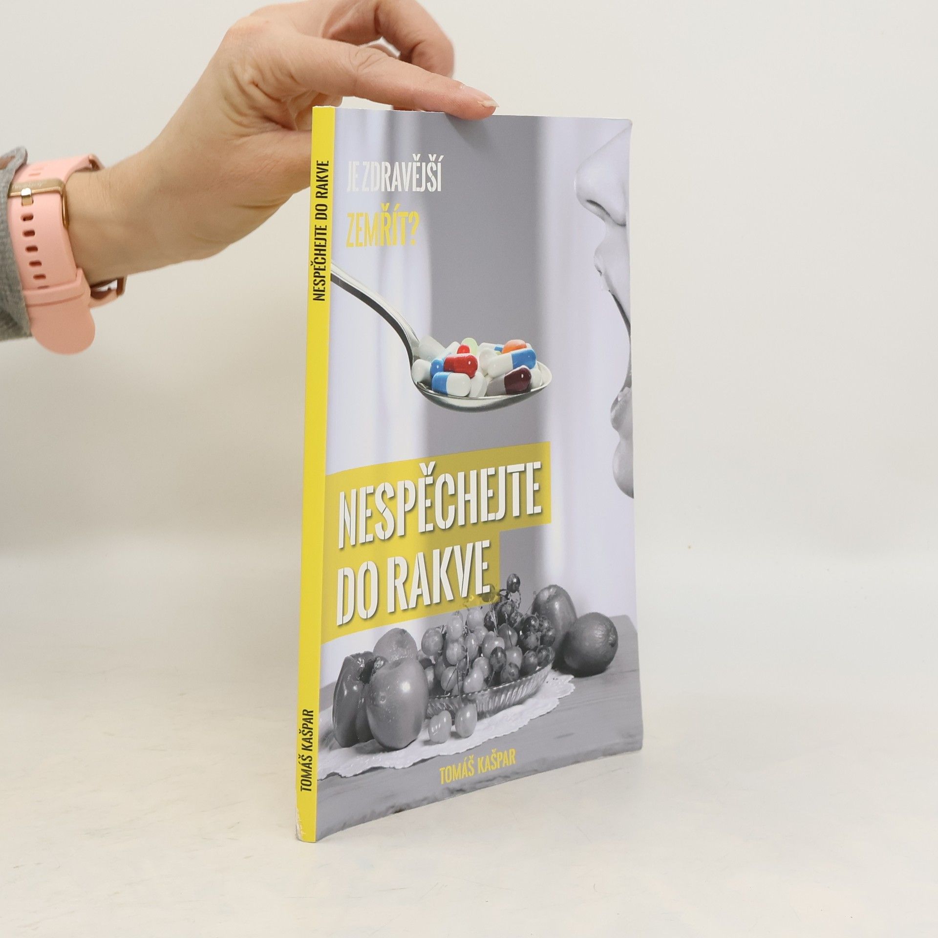 Tomáš Kašpar Nespěchejte do rakve