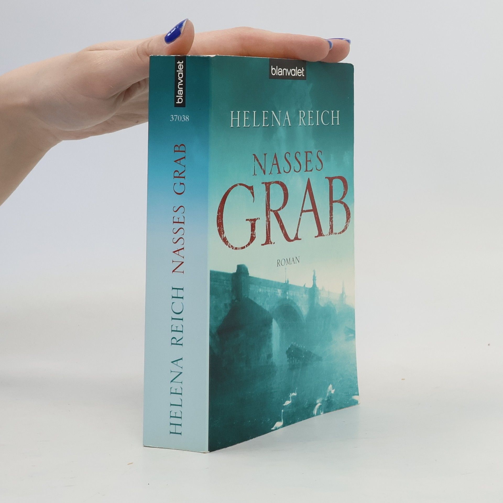 Helena Reich Nasses Grab