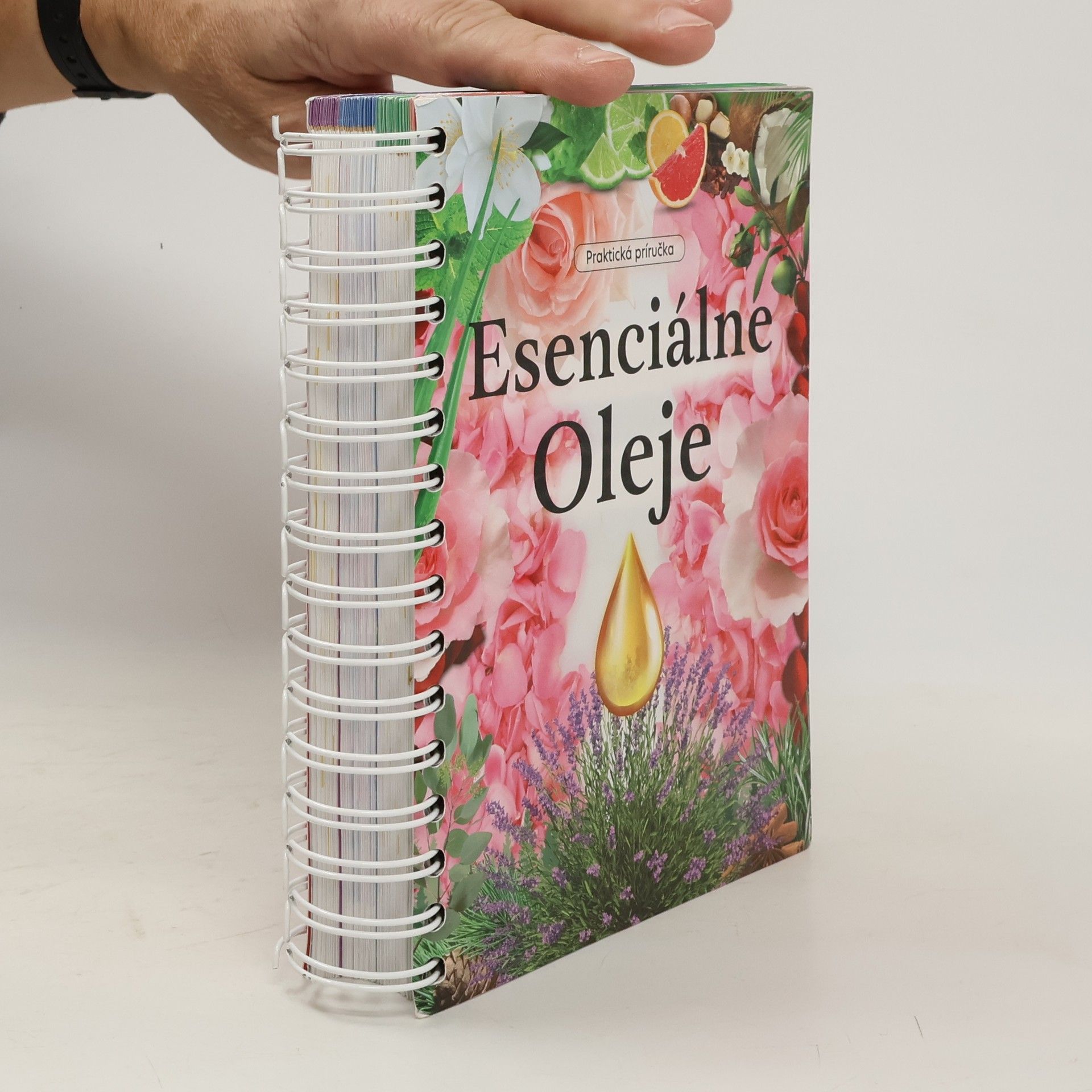 Autorenkollektiv Esenciálne Oleje