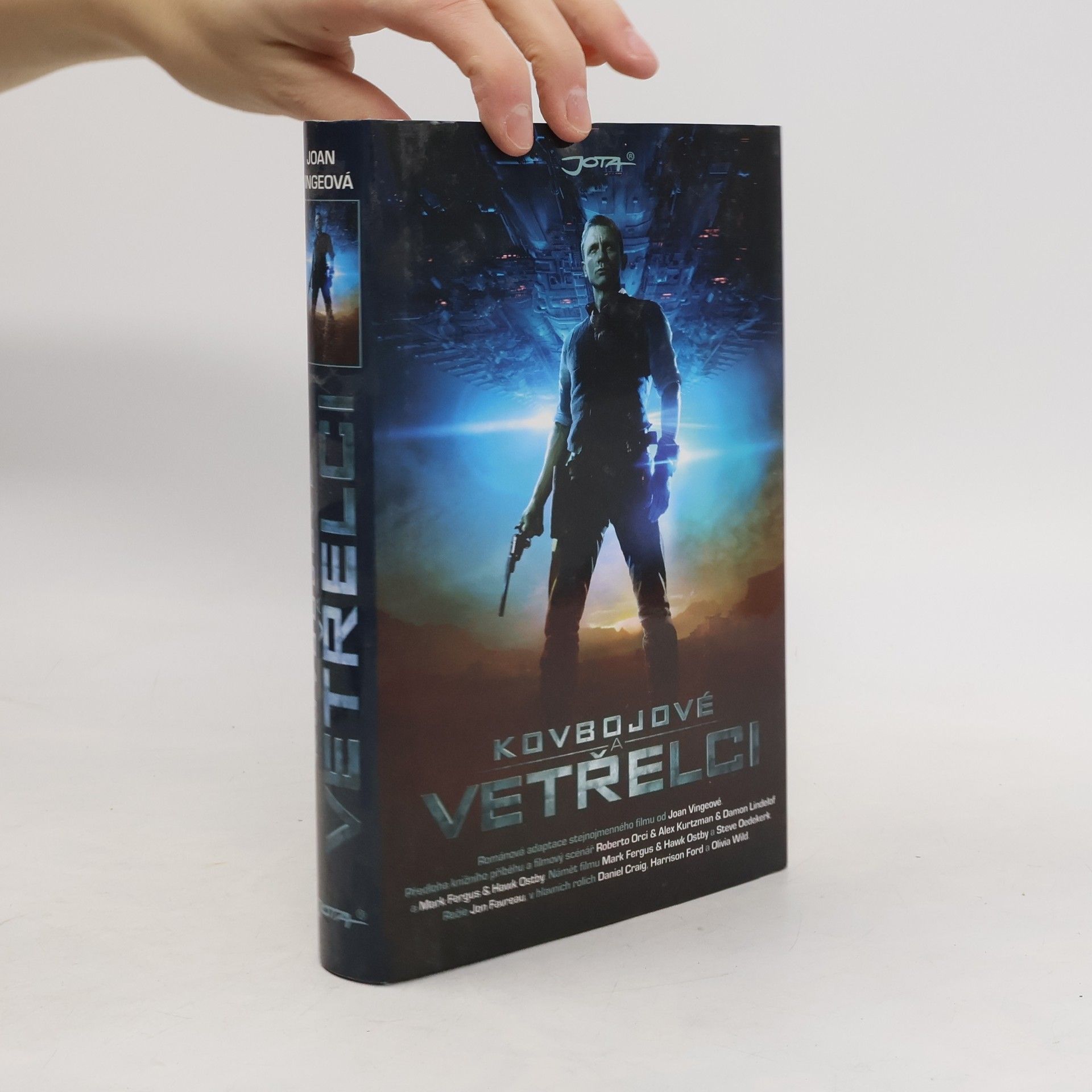 Joan D. Vinge Kovbojové a vetřelci