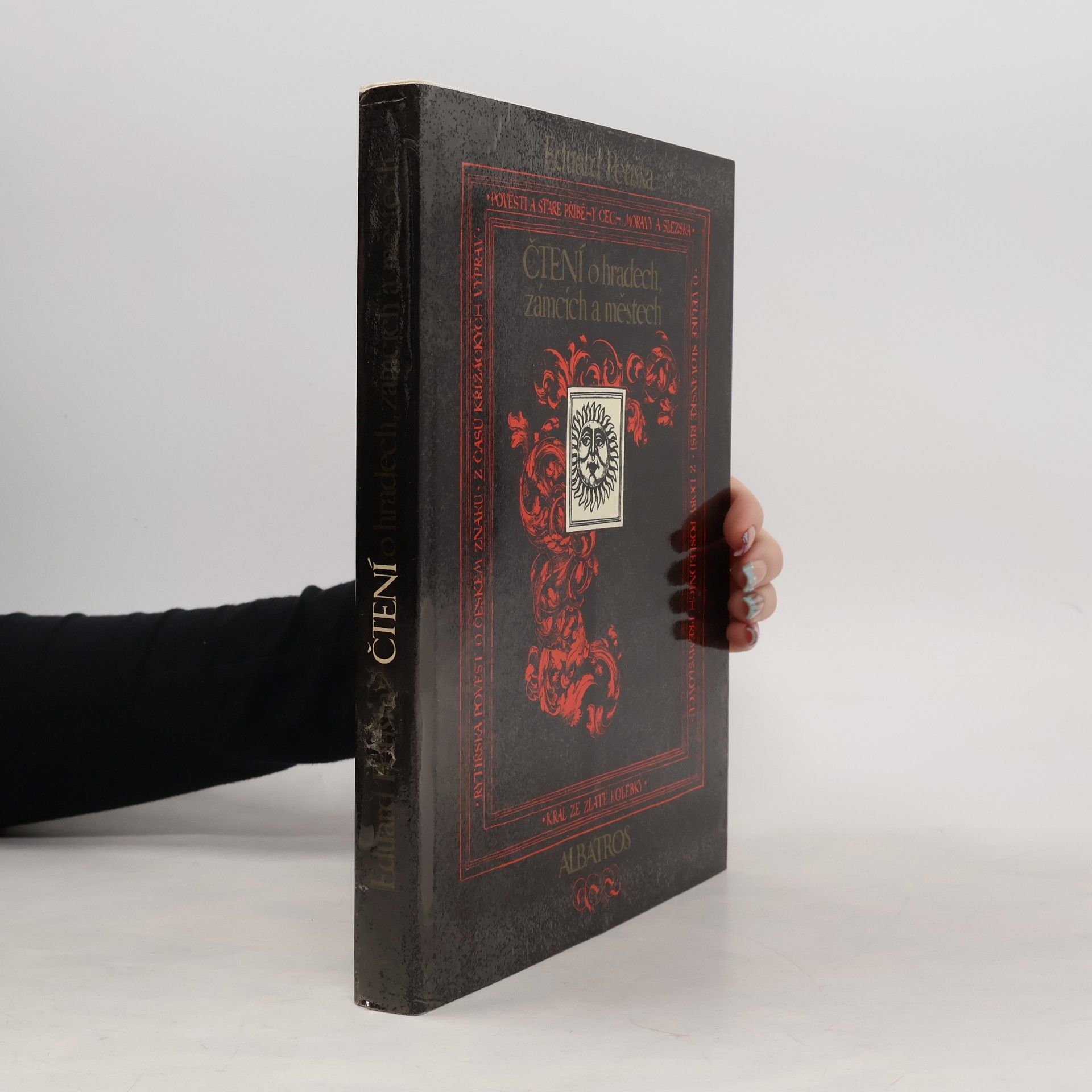 Eduard Petiška Čtení o hradech, zámcích a městech