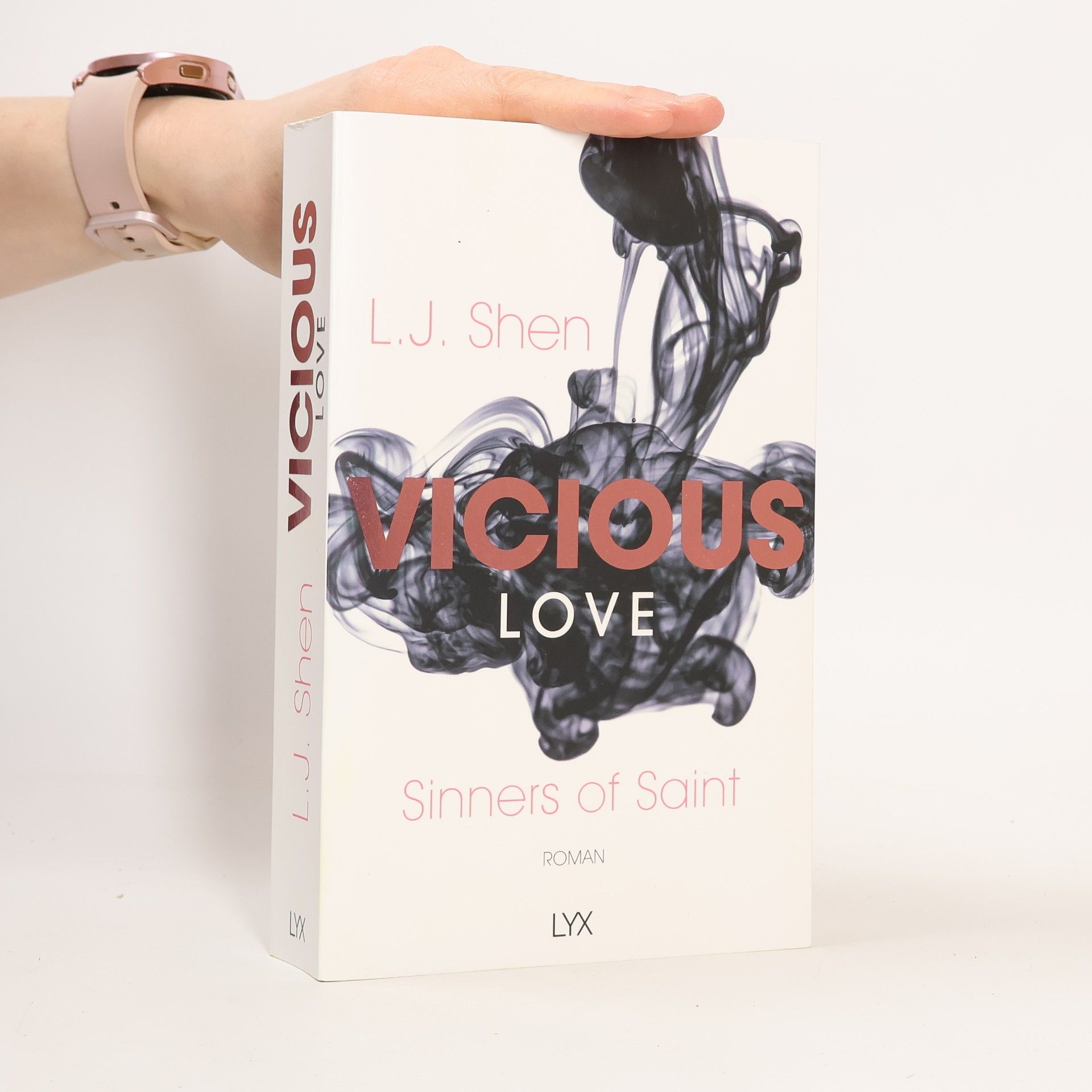 L. J. Shen Vicious Love. Twisted Love. Scandal Love. Broken Love