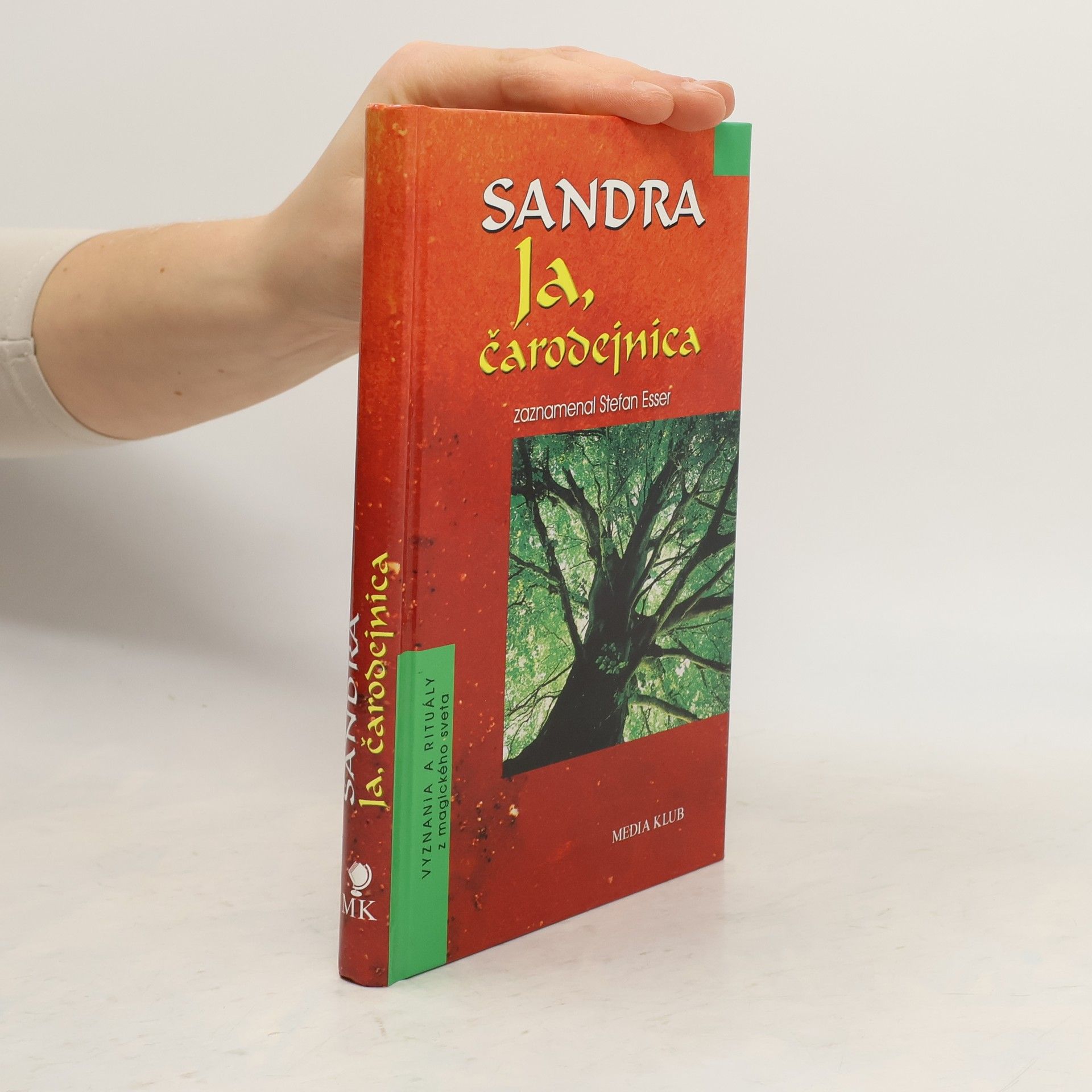 Sandra Ja, čarodejnica