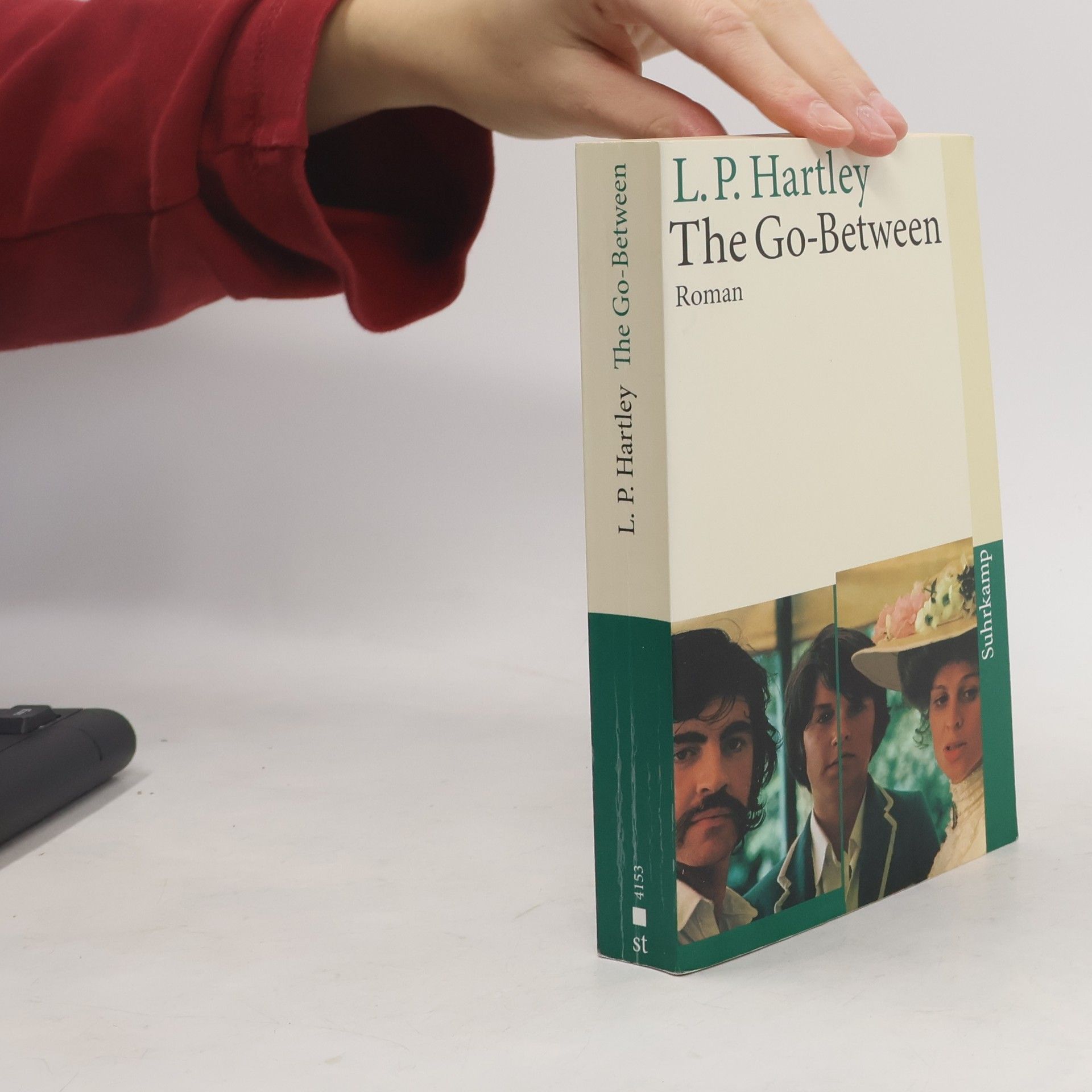 Leslie P. Hartley The Go-between