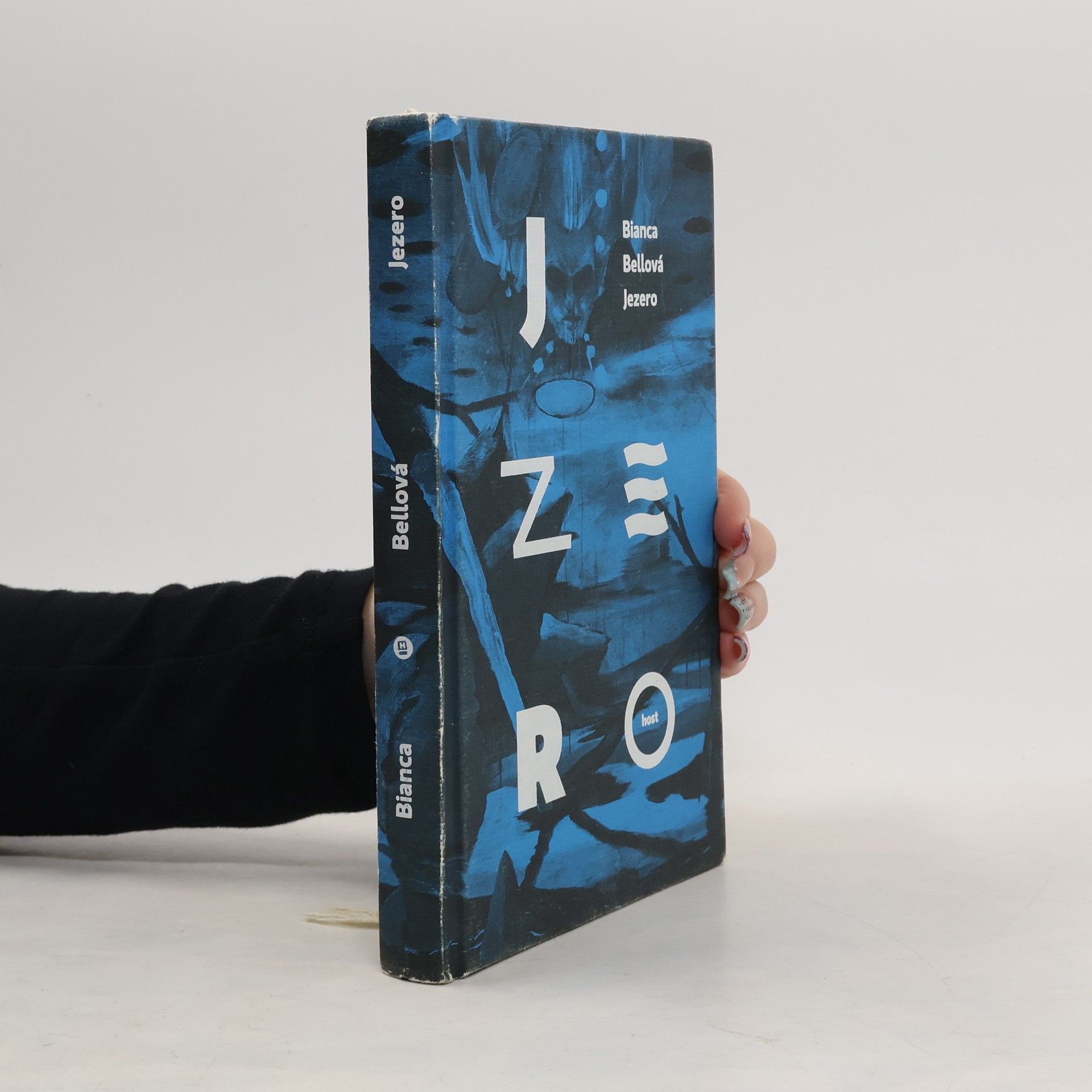 Bianca Bellová Jezero