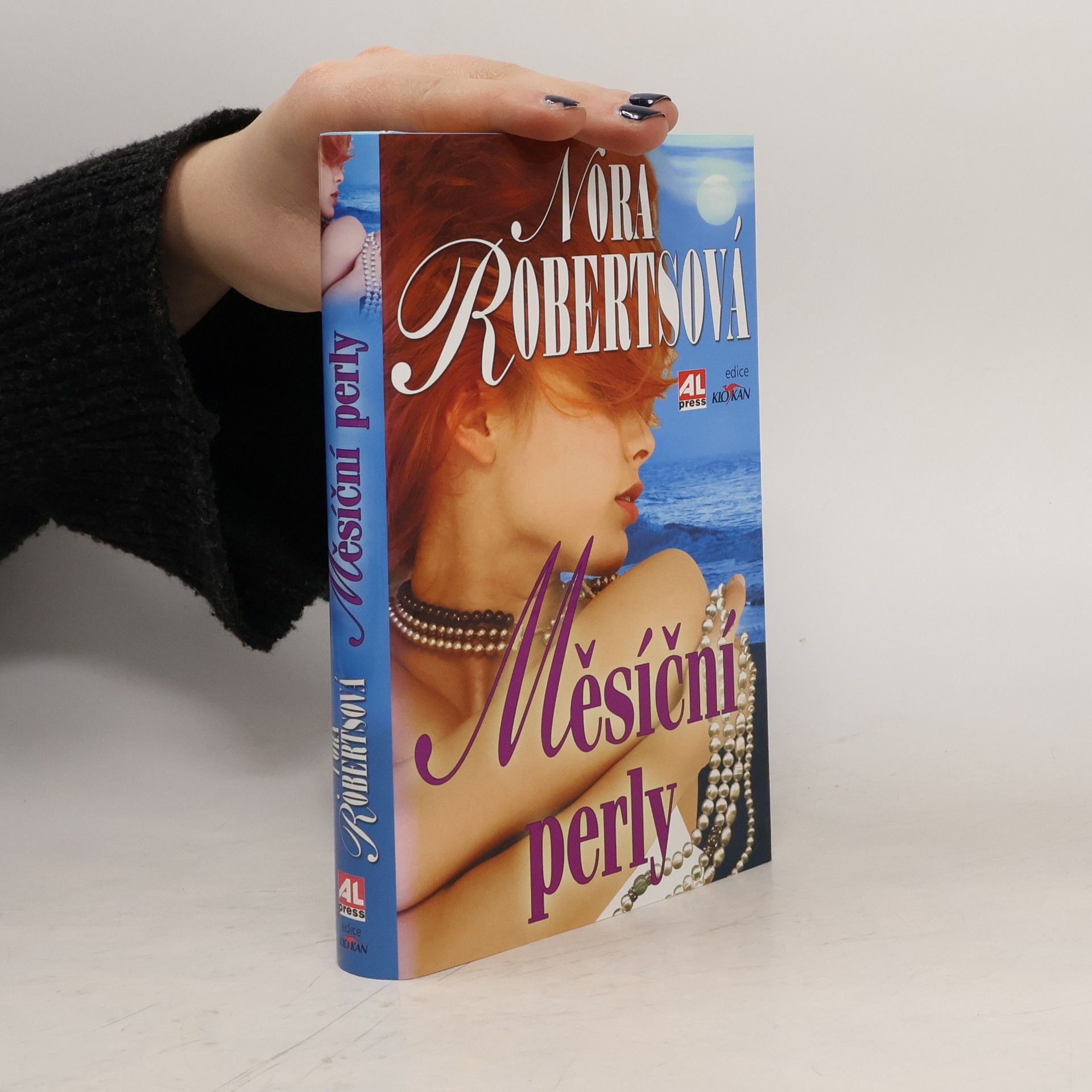 Nora Roberts Měsíční perly