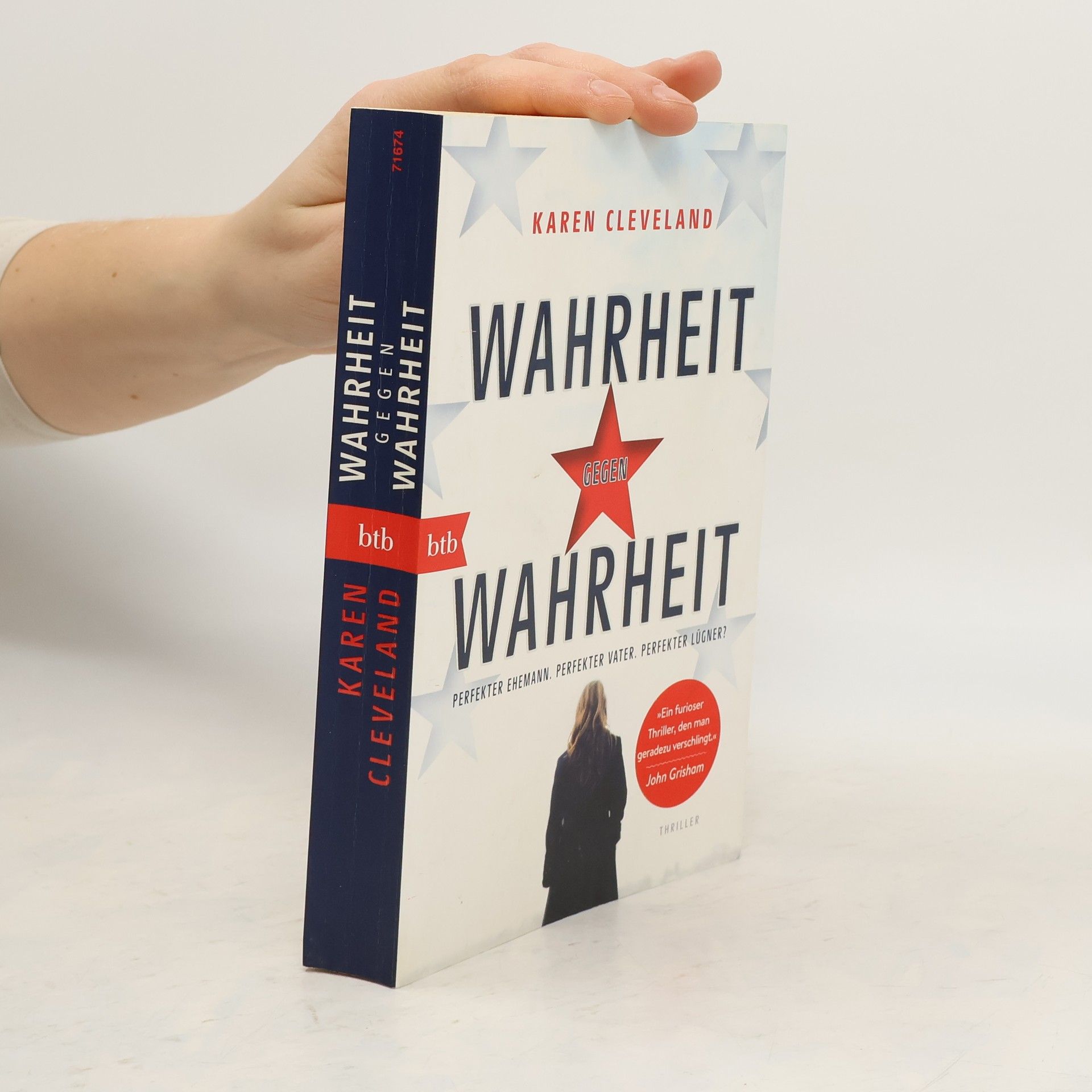 Karen Cleveland Wahrheit gegen Wahrheit